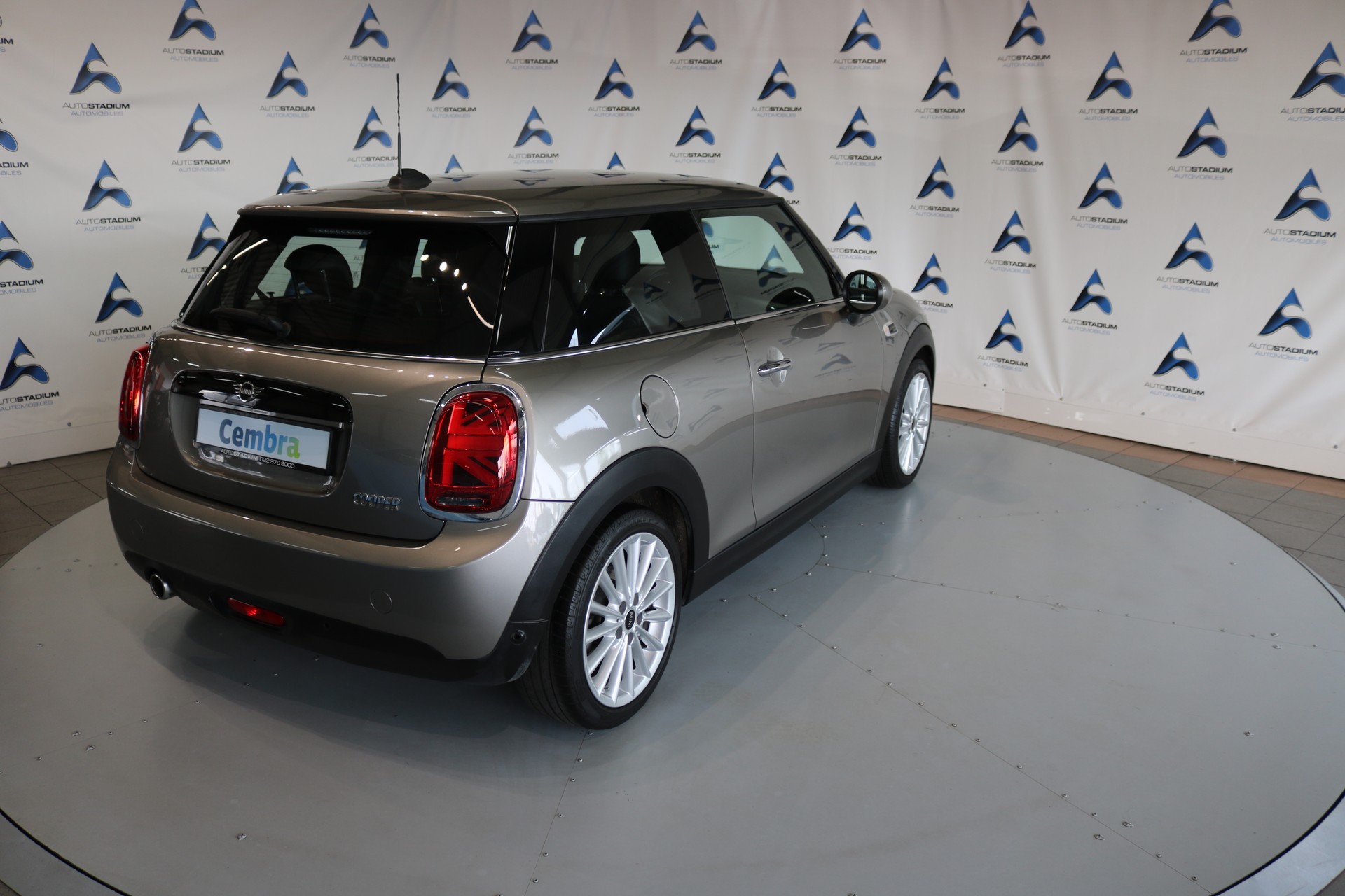 MINI Cooper Steptronic DKG-image-27