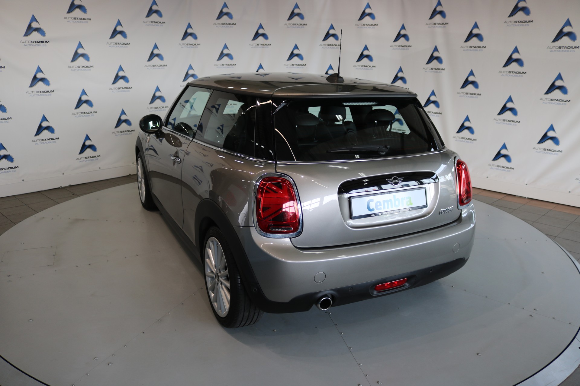 MINI Cooper Steptronic DKG-image-23