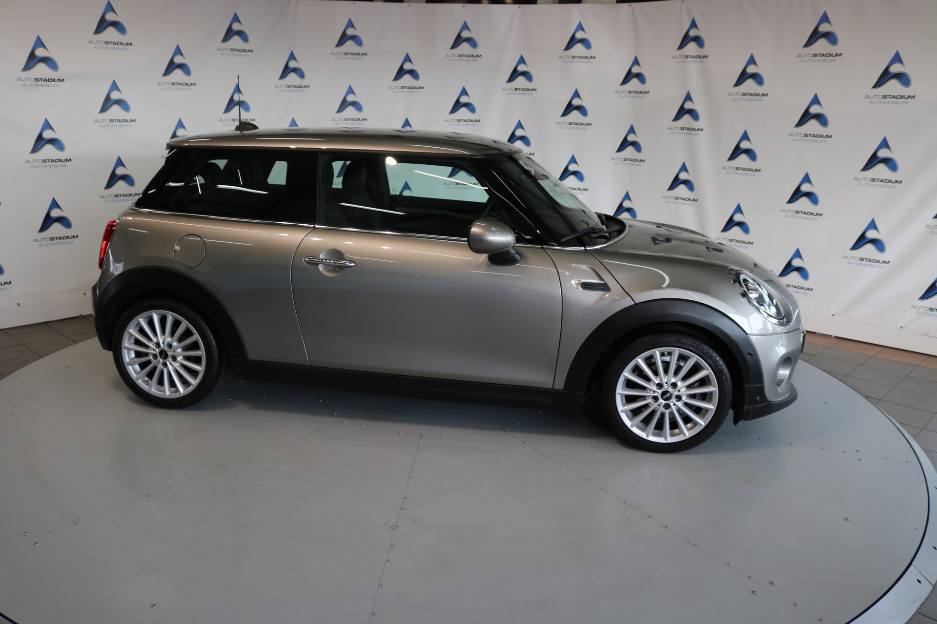 MINI Cooper Steptronic DKG-image-32
