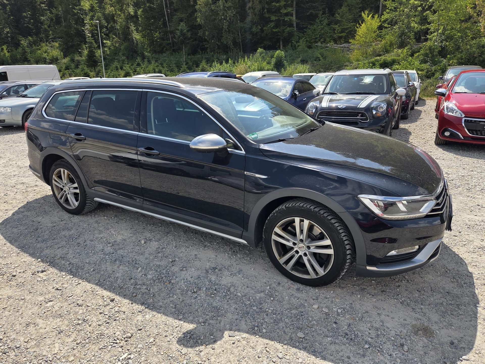 VW Passat Alltrack 2.0 TDI BMT 4Motion DSG-image-2