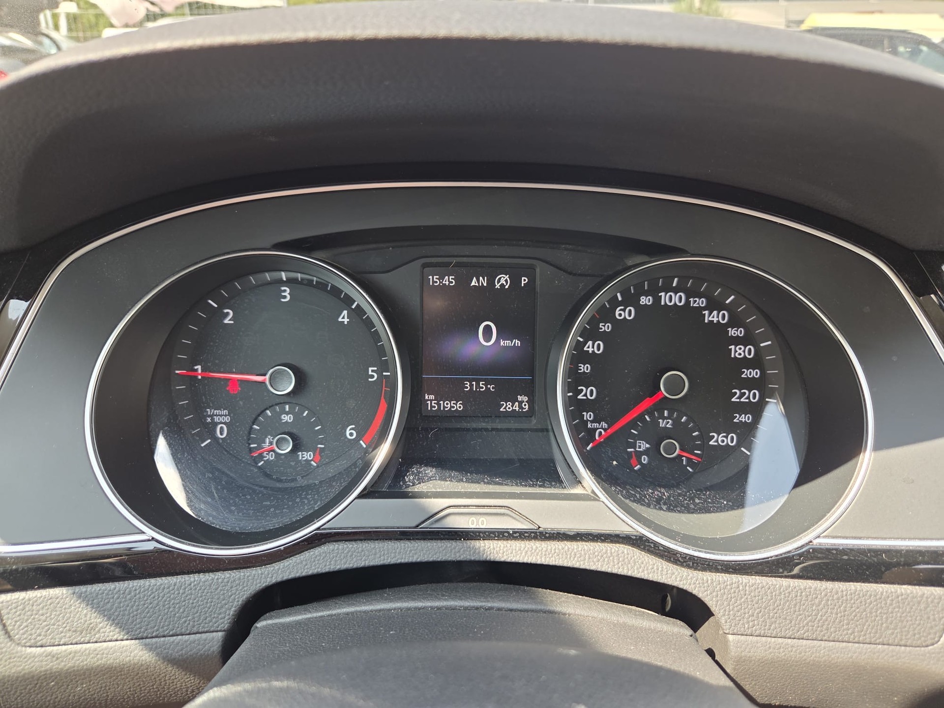 VW Passat Alltrack 2.0 TDI BMT 4Motion DSG-image-12