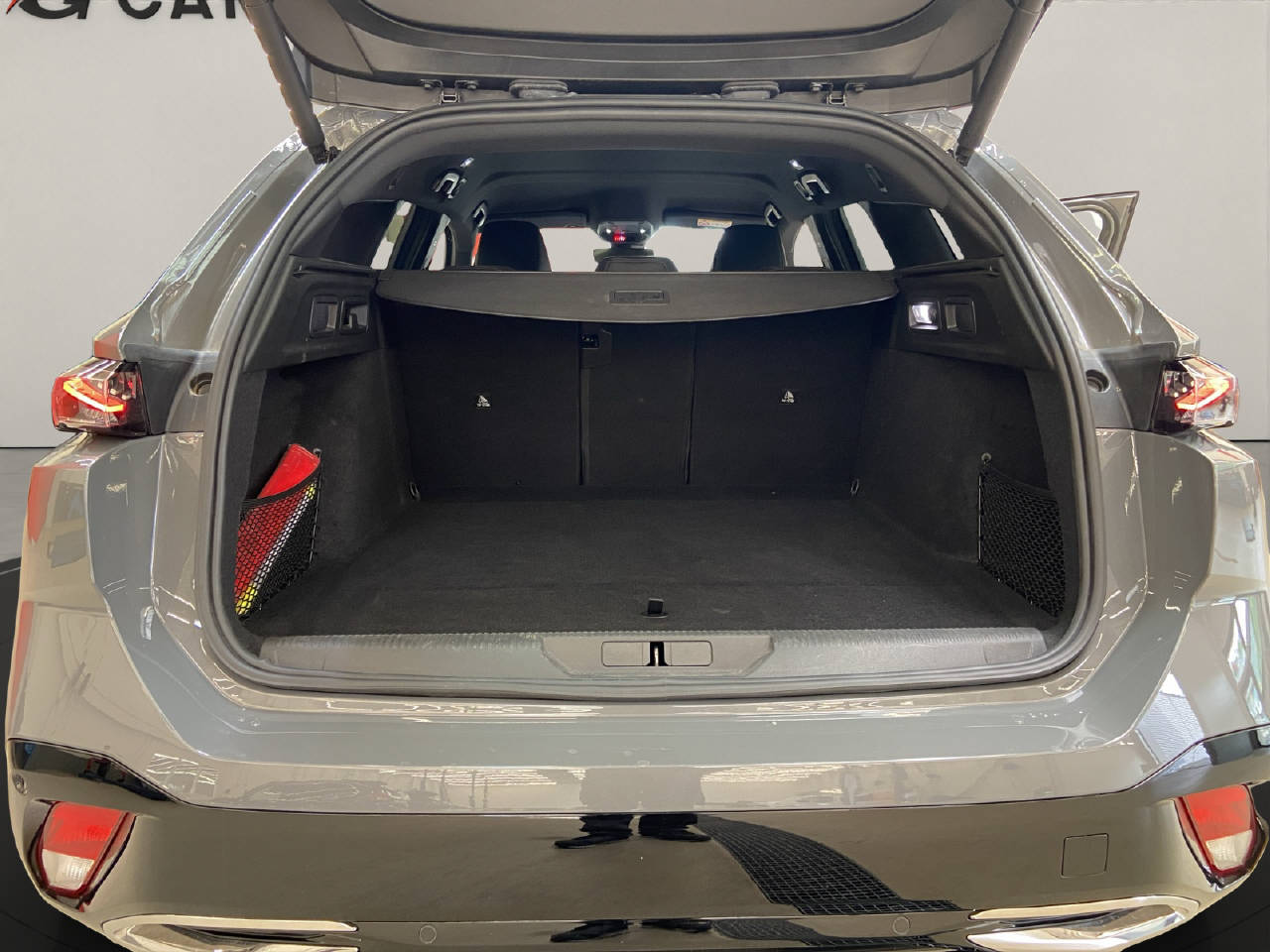 PEUGEOT 308 SW 1.6 PHEV 180 GT-image-12