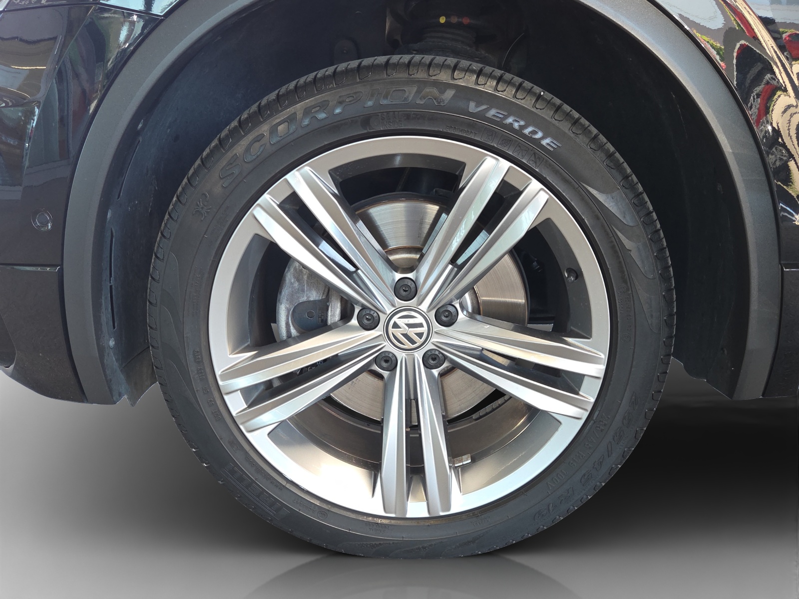 VW Tiguan 2.0 TDI SCR Highline 4Motion DSG-image-14