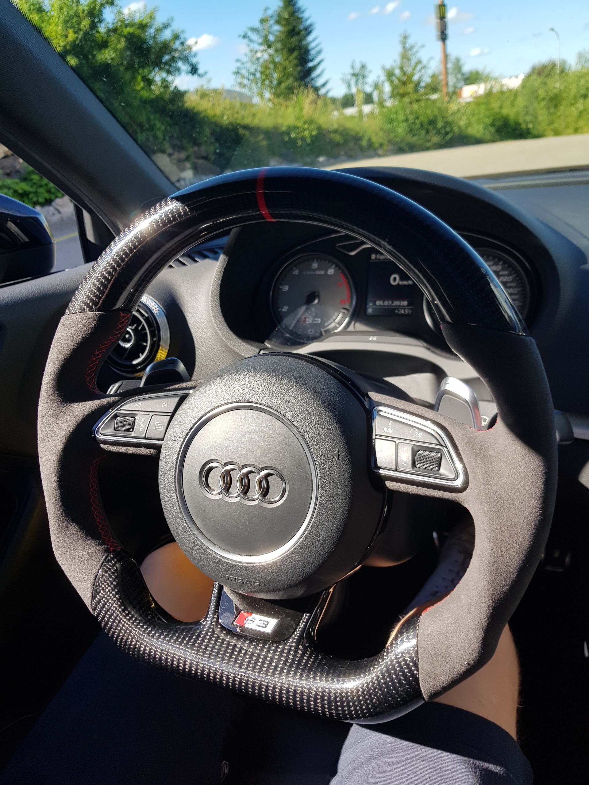 AUDI Limousine 2.0 TFSI quattro S-tronic *ab Service*-image-1