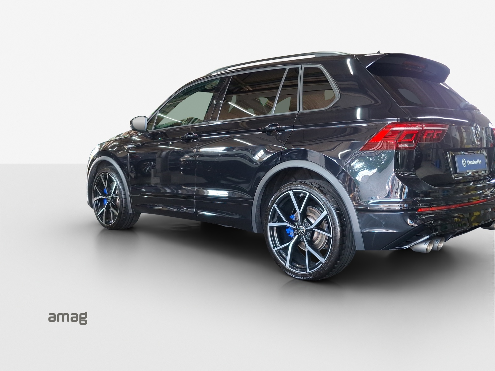 VW Tiguan 2.0TSI R 4Motion DSG-image-2