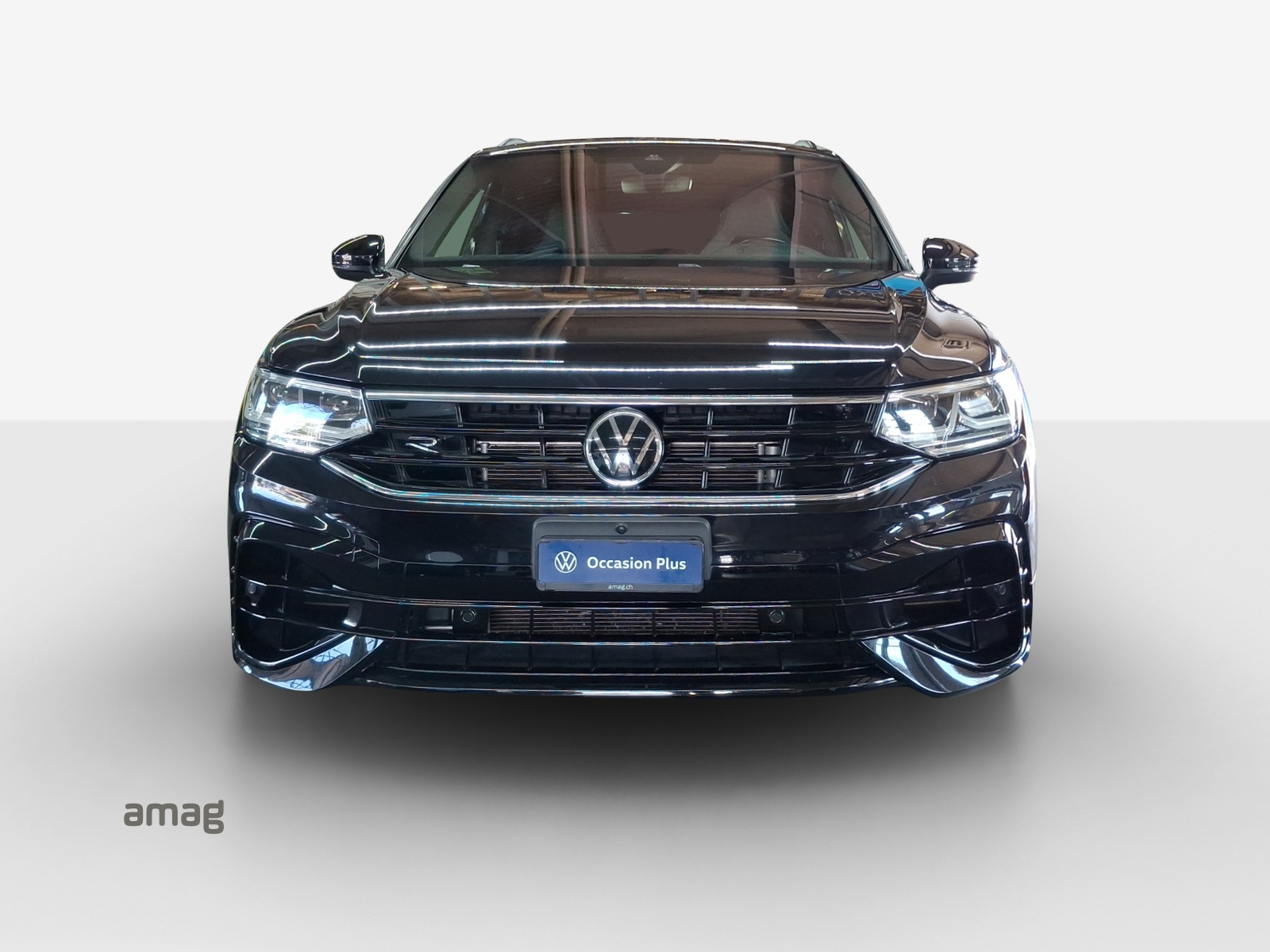 VW Tiguan 2.0TSI R 4Motion DSG-image-5