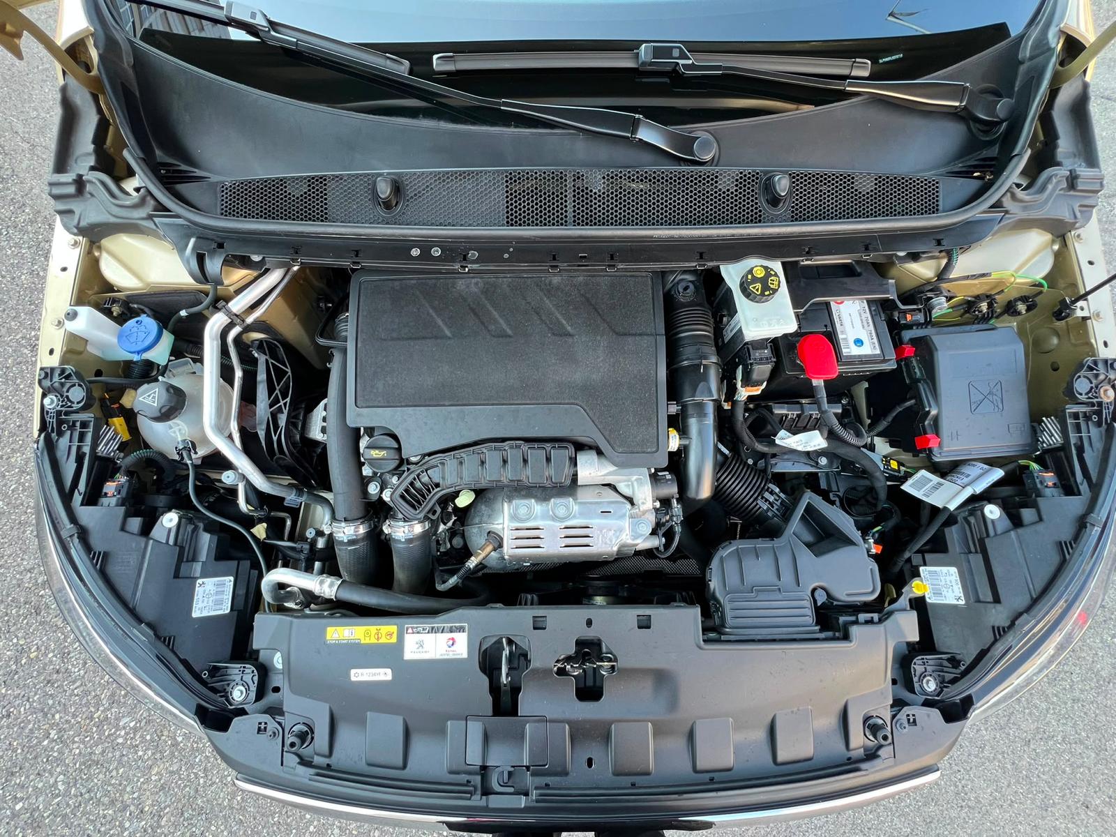 PEUGEOT 308 1.2 Pure Tech Style EAT8-image-13