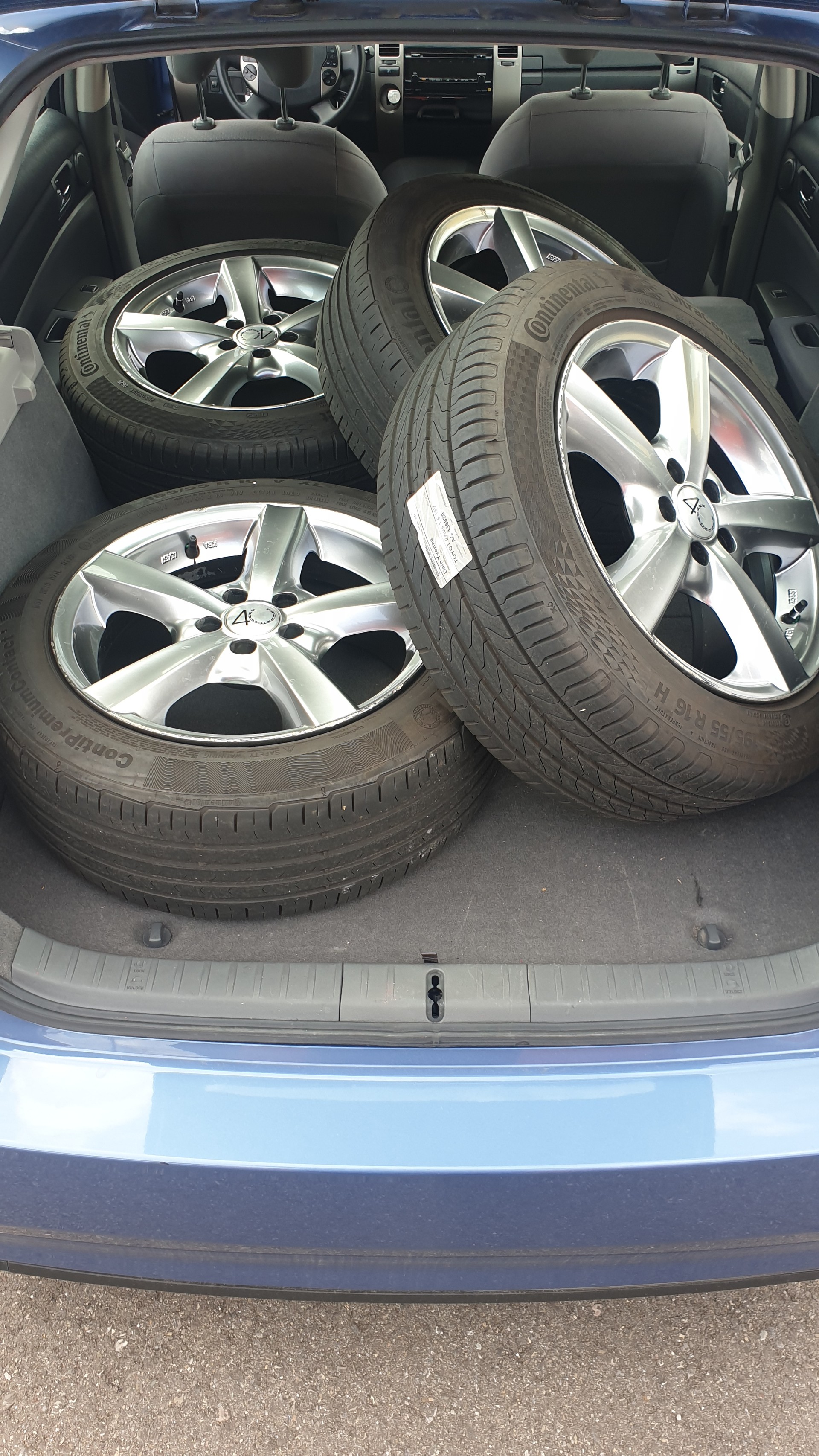 TOYOTA Prius 1.5 16V Hybrid-image-13