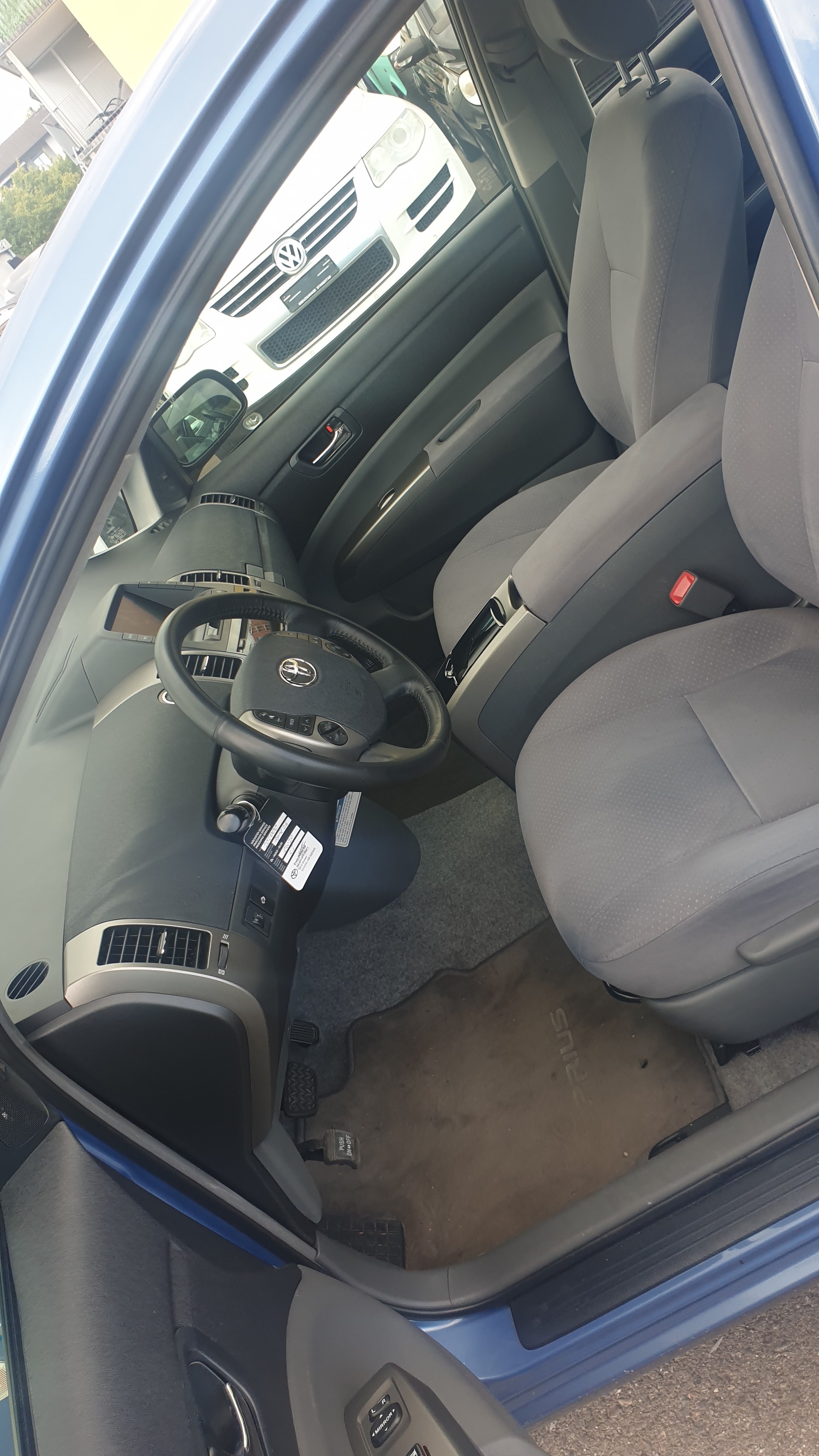 TOYOTA Prius 1.5 16V Hybrid-image-9