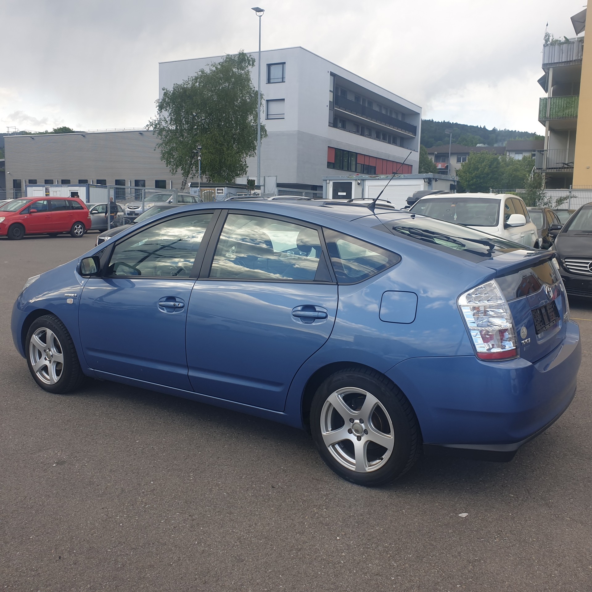 TOYOTA Prius 1.5 16V Hybrid-image-3