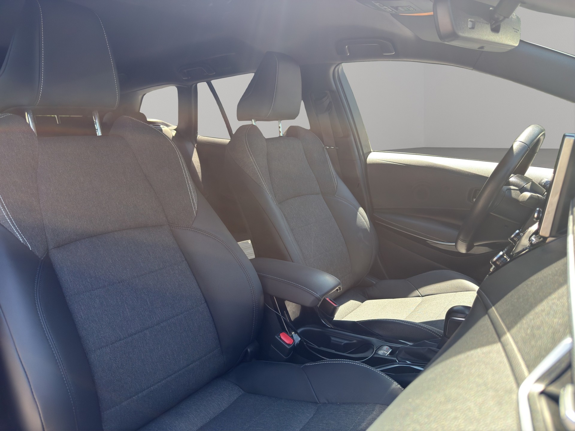 TOYOTA Corolla Touring Sports 1.8 HSD Comfort e-CVT-image-21