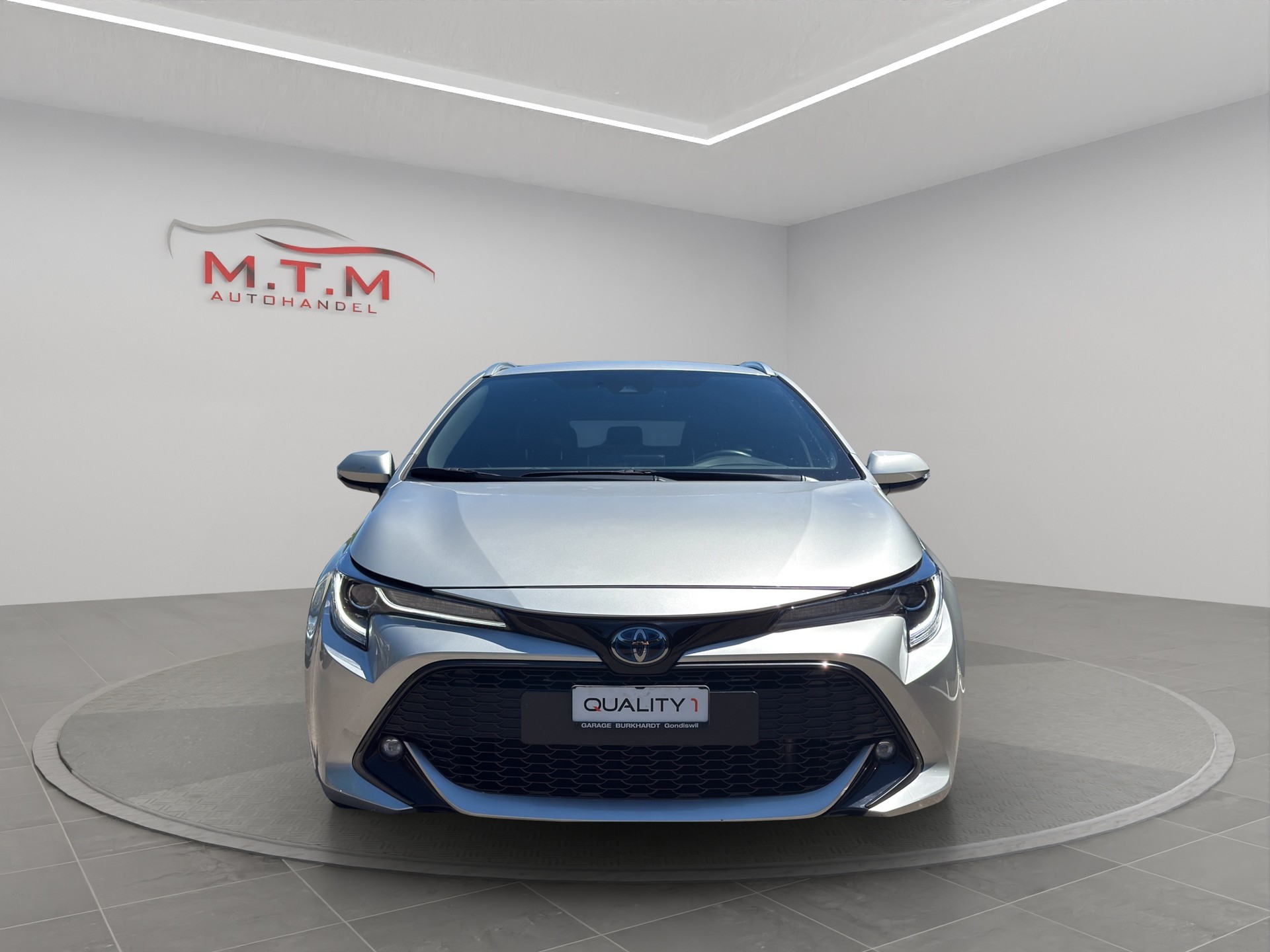 TOYOTA Corolla Touring Sports 1.8 HSD Comfort e-CVT-image-2