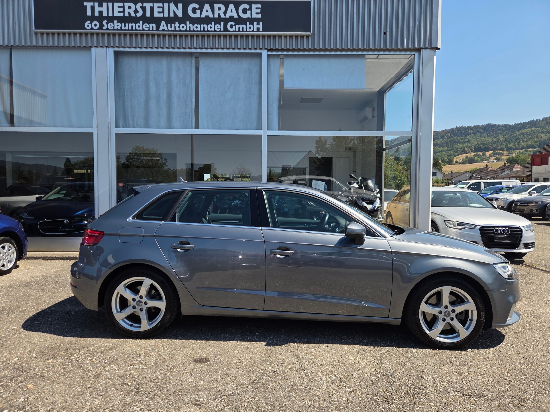 AUDI A3 Sportback 2.0 TFSI Design quattro S-tronic-image-7