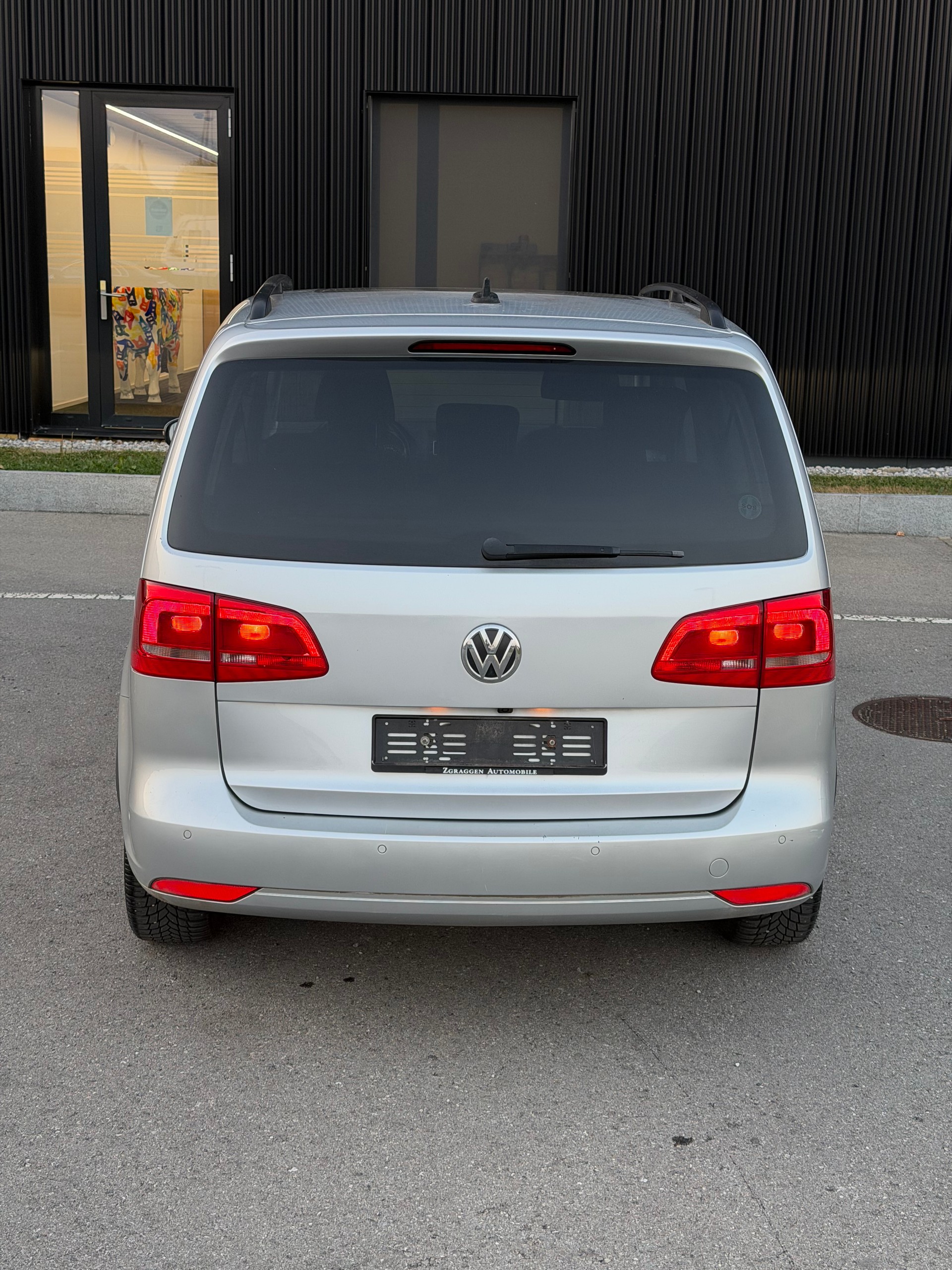 VW Touran 1.4 TSI Trendline DSG-image-5