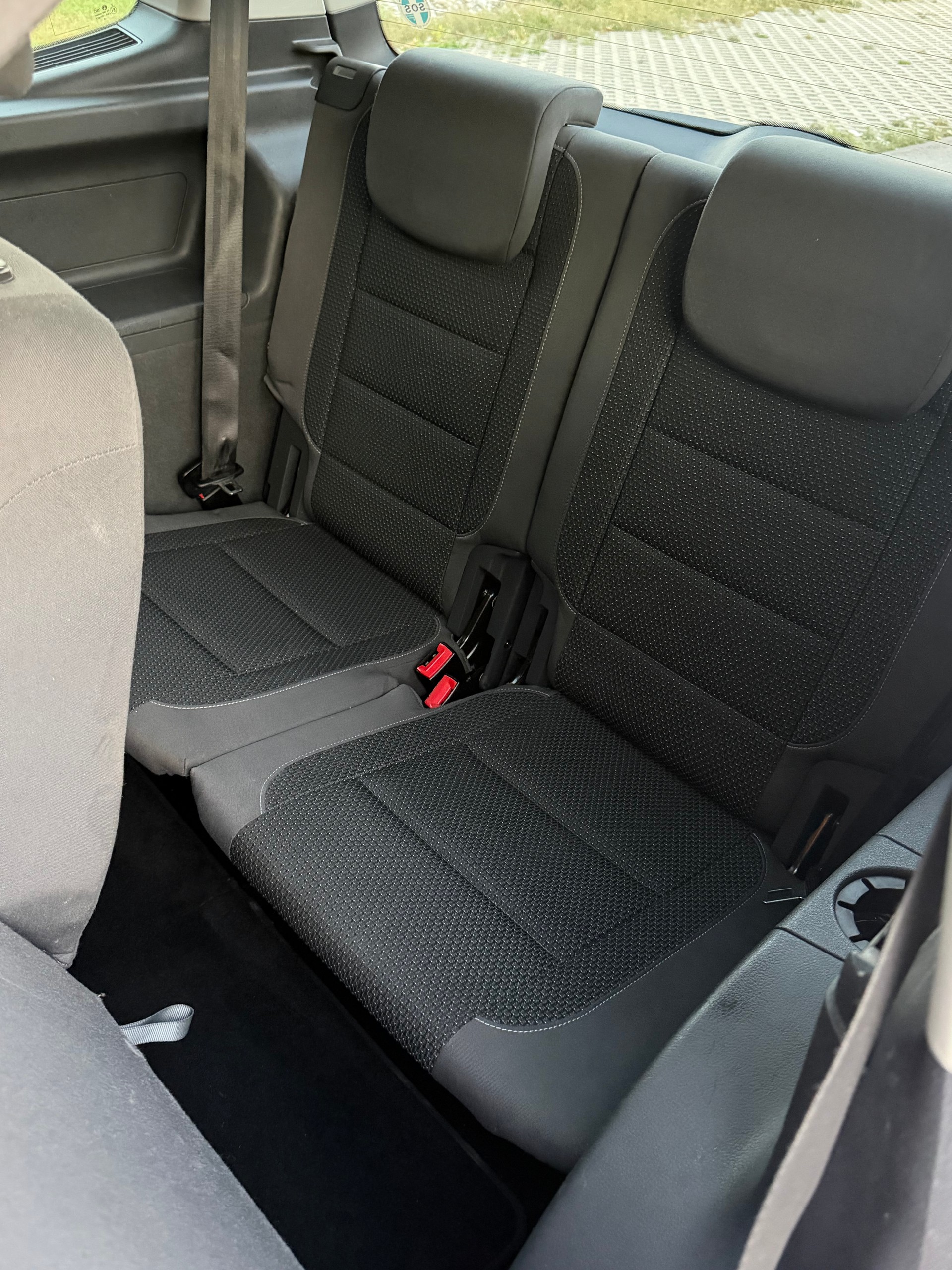 VW Touran 1.4 TSI Trendline DSG-image-8