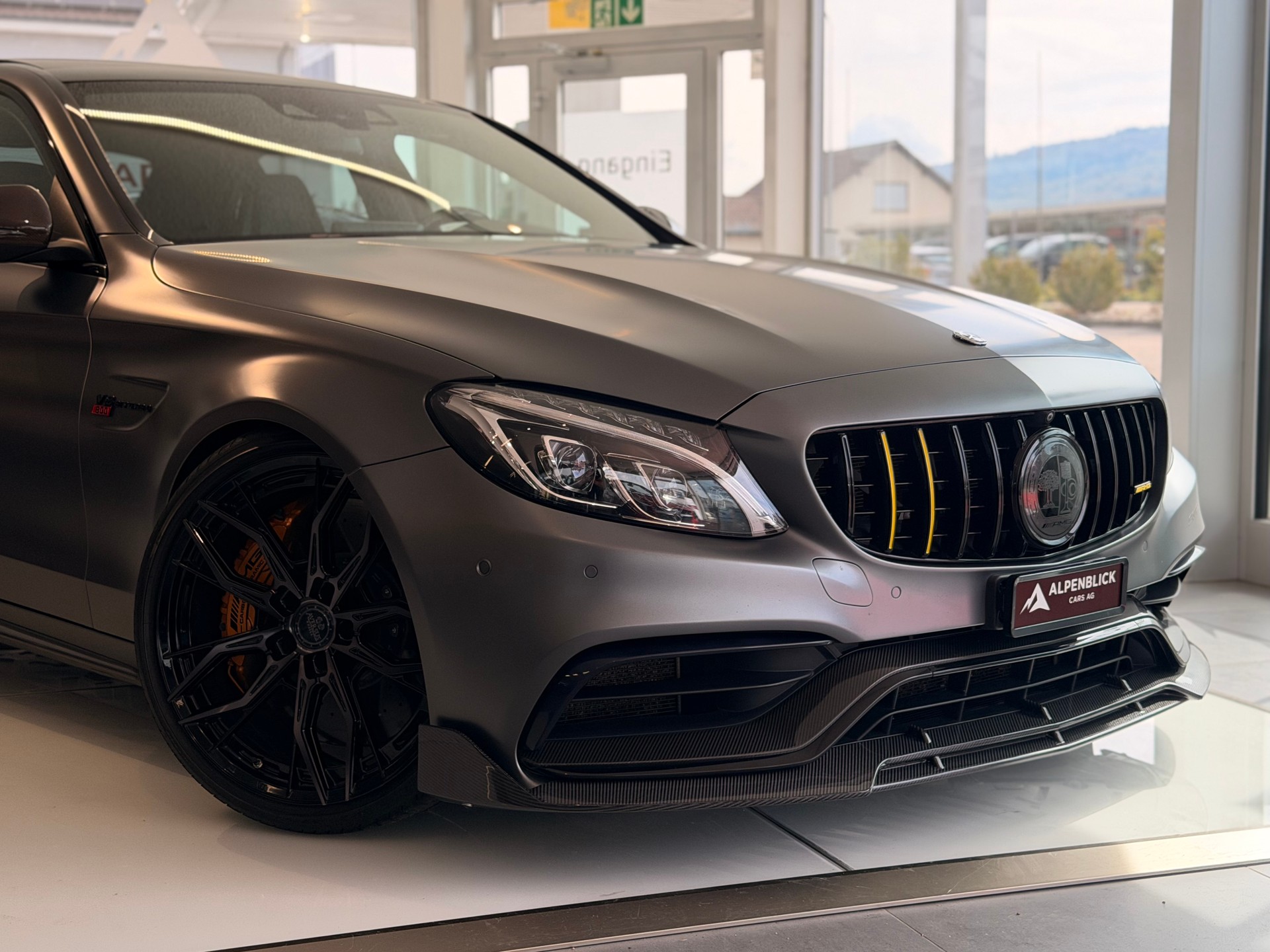 MERCEDES-BENZ C 63 S AMG Speedshift-showroom-element-1
