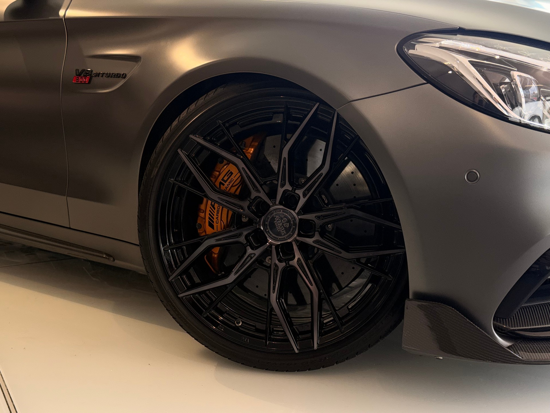 MERCEDES-BENZ C 63 S AMG Speedshift-showroom-element-2