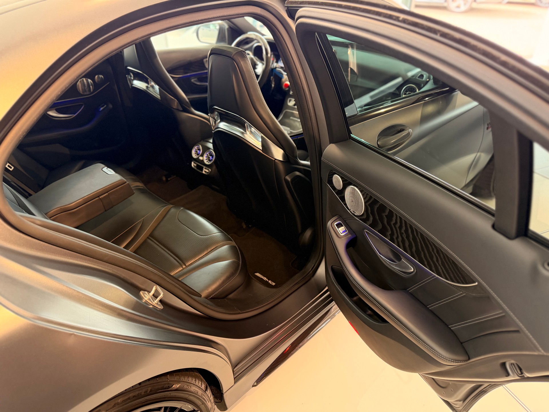MERCEDES-BENZ C 63 S AMG Speedshift-image-21