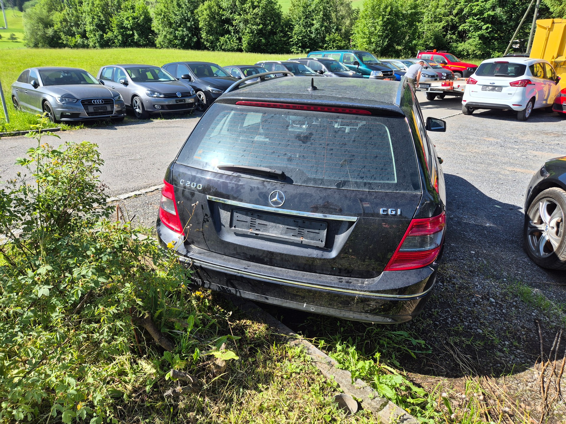 MERCEDES-BENZ C 200 CGI BlueEfficiency Automatic-image-2