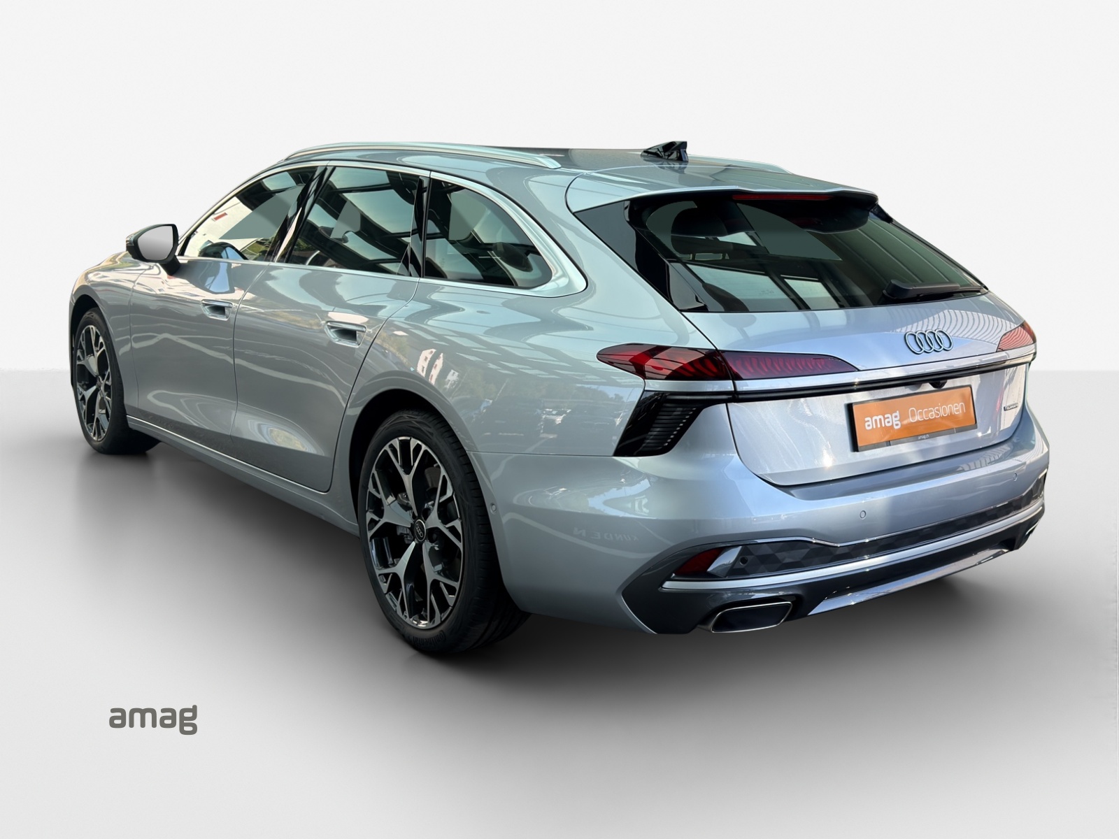 AUDI A6 Avant TFSI quattro 270 kW S tronic-image-2