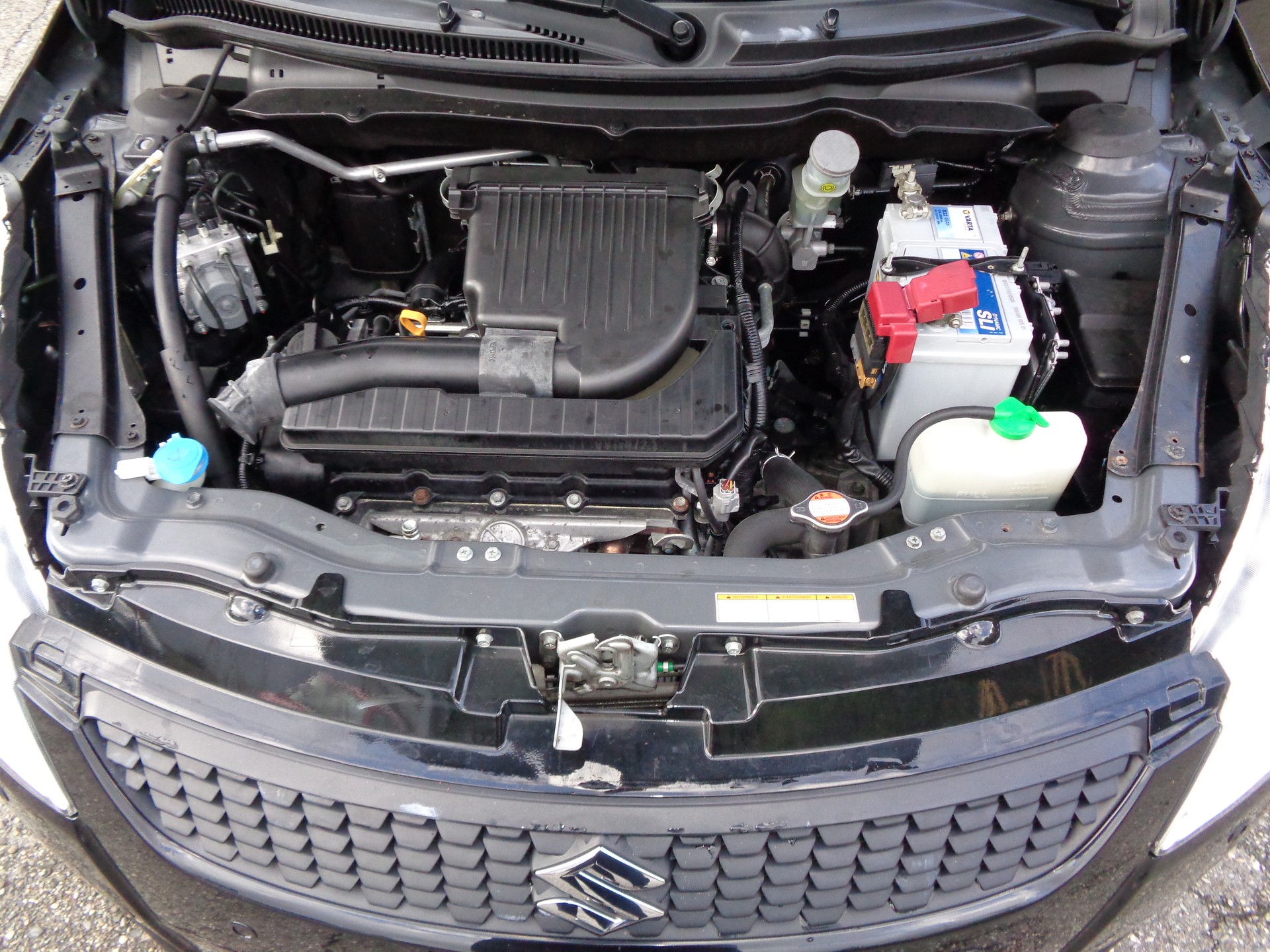 SUZUKI Swift 1.3i 16V GL Top 4x4-image-12