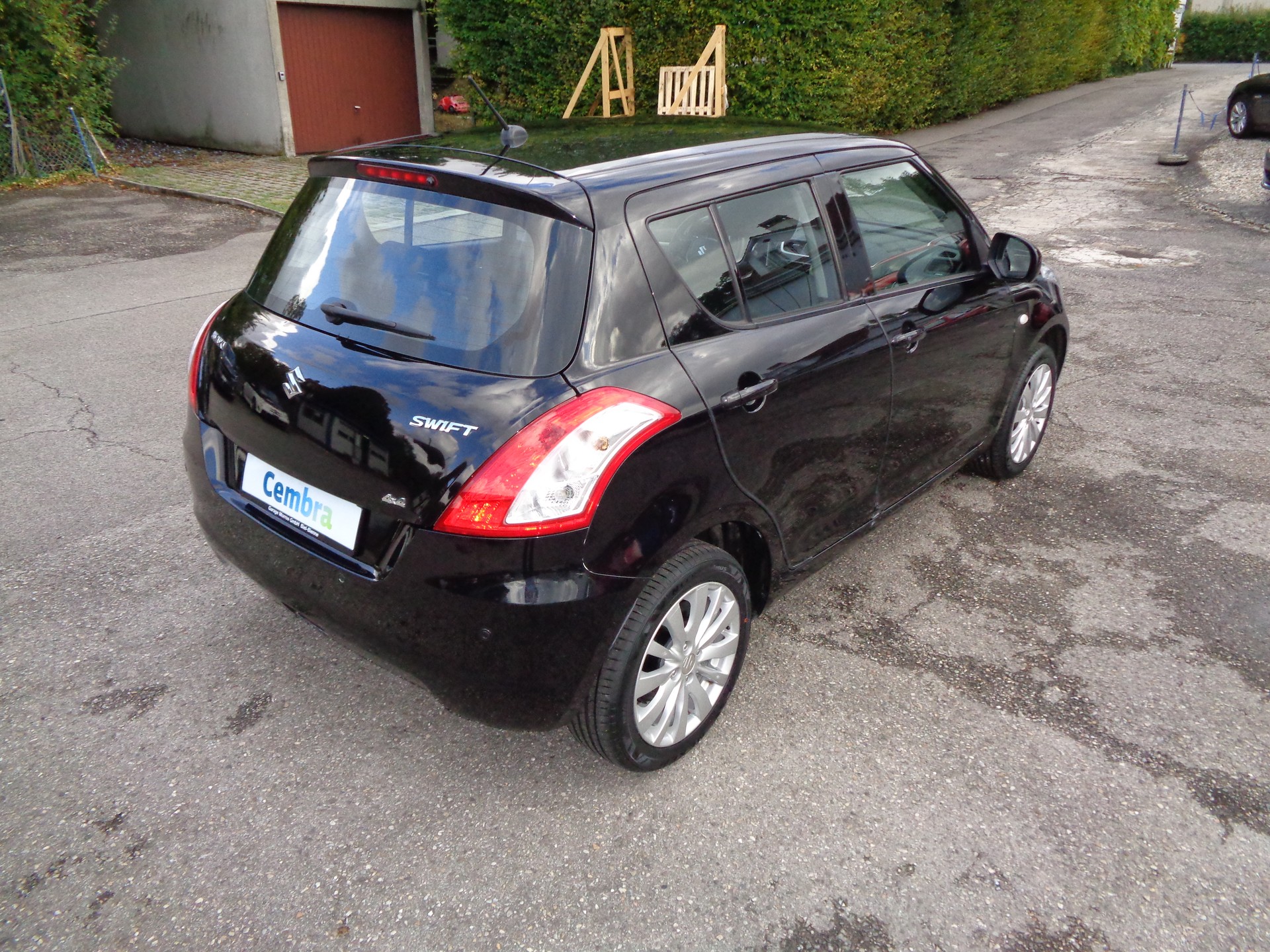 SUZUKI Swift 1.3i 16V GL Top 4x4-image-15