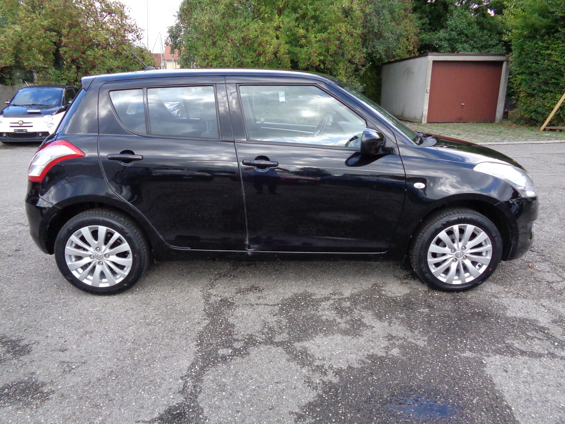 SUZUKI Swift 1.3i 16V GL Top 4x4-image-4