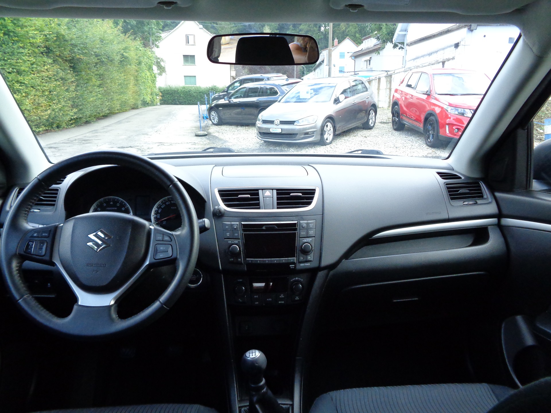 SUZUKI Swift 1.3i 16V GL Top 4x4-image-10