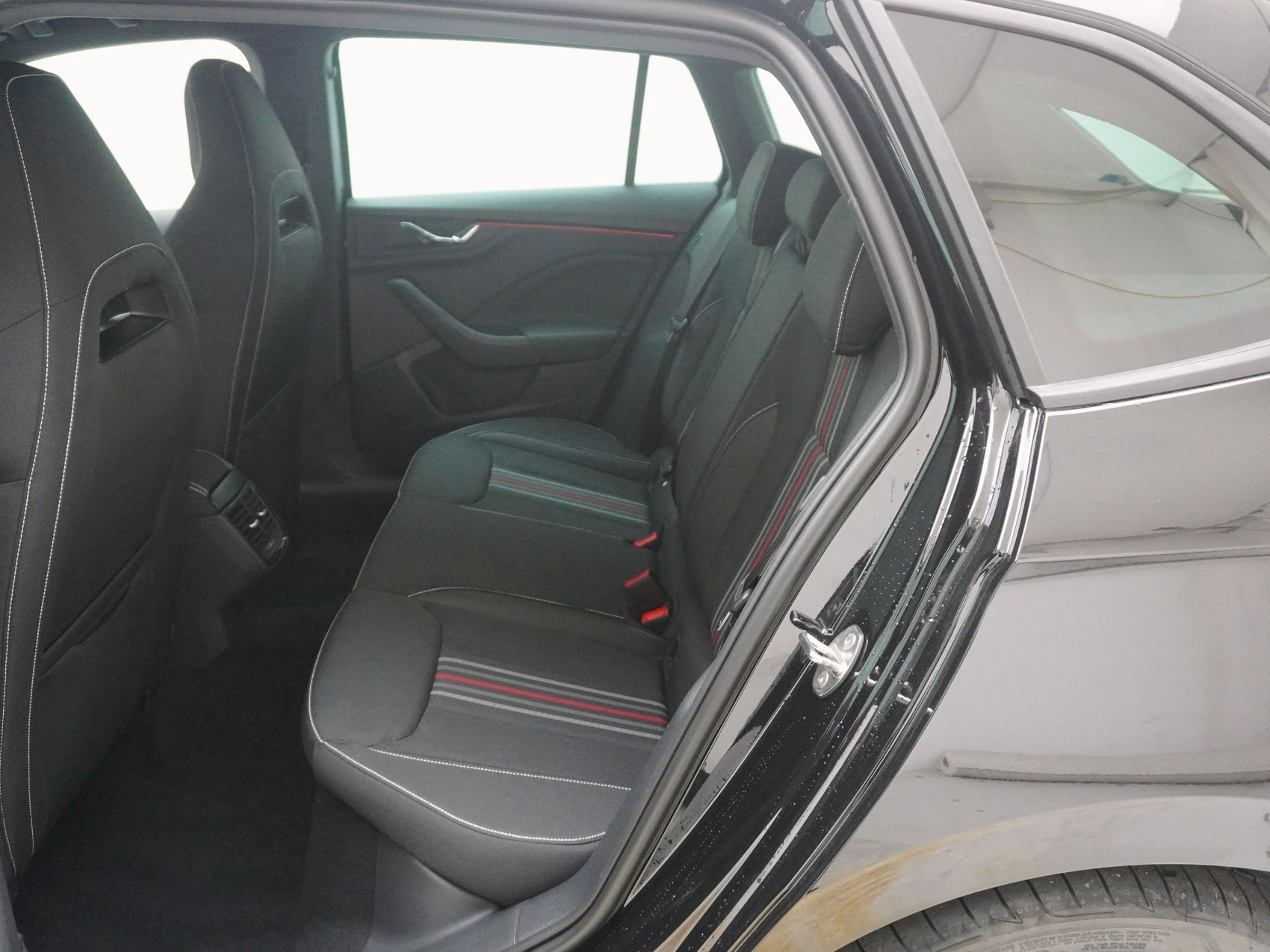 SKODA Scala 1.5 TSI Monte Carlo DSG-image-14