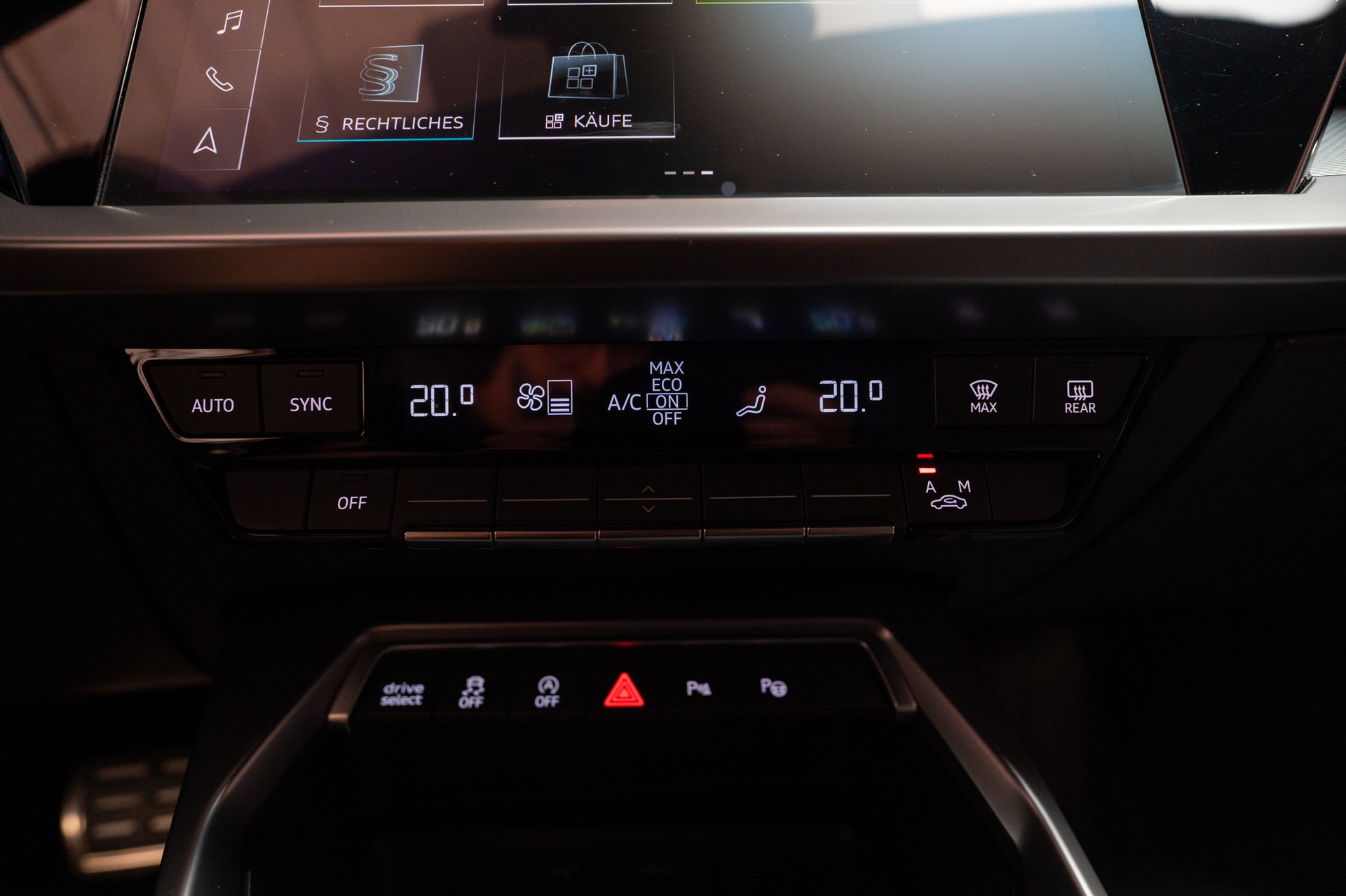 AUDI S3 Limousine 2.0 TFSI quattro S-Tronic / Rückfahrkamera / Sportsitze / Virtual-Cockpit-image-23