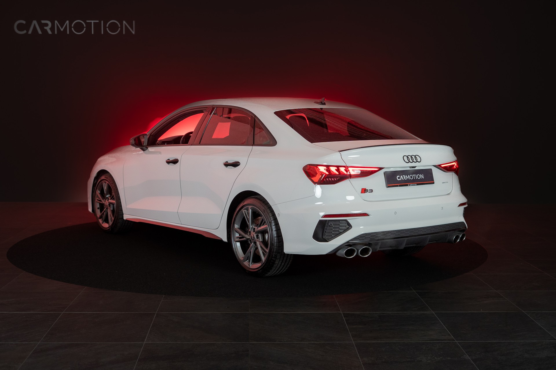 AUDI S3 Limousine 2.0 TFSI quattro S-Tronic / Rückfahrkamera / Sportsitze / Virtual-Cockpit-image-6