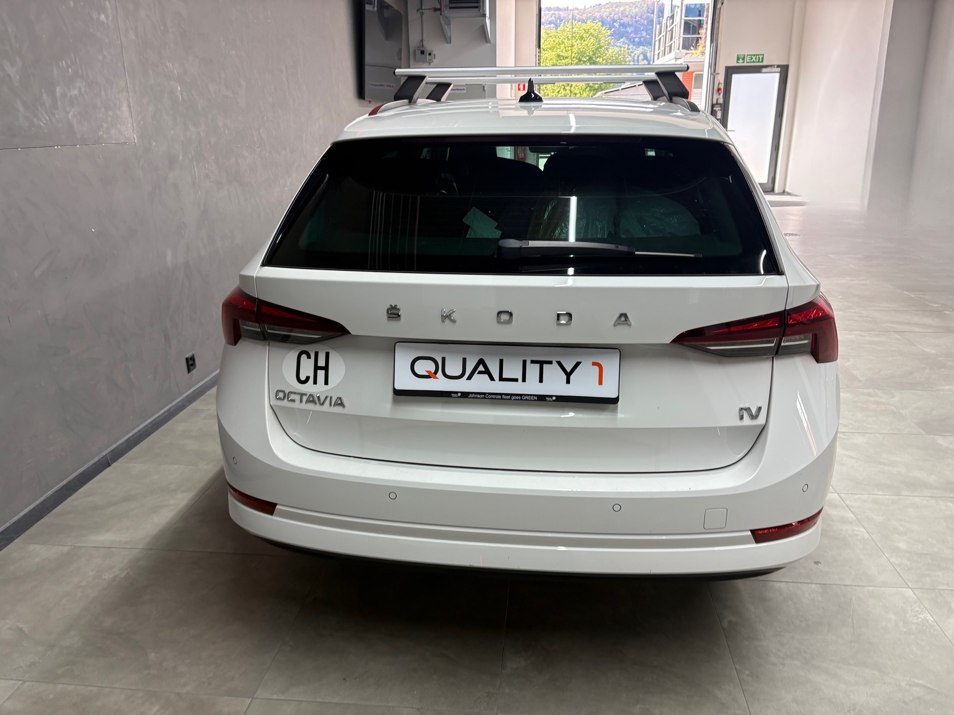 SKODA Octavia Combi 1.4 TSI PHEV DSG Ambition-image-3