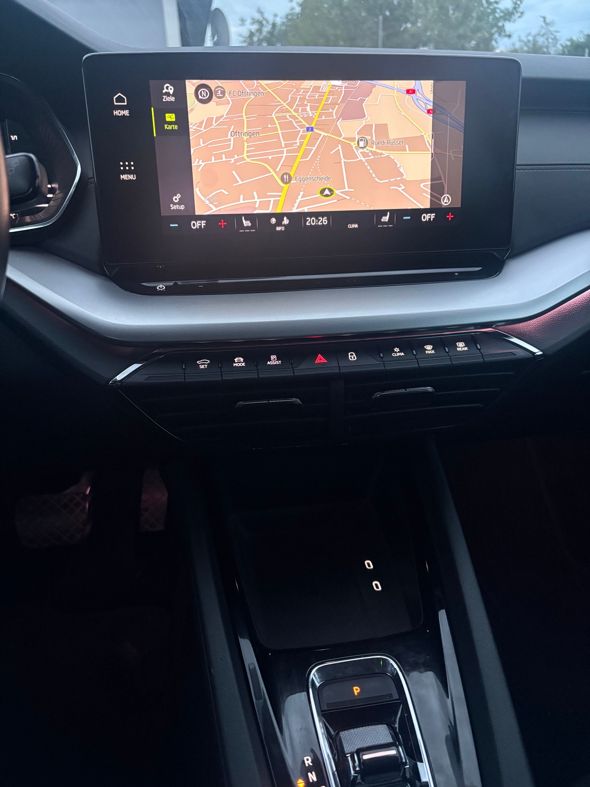 SKODA Octavia Combi 1.4 TSI PHEV DSG Ambition-image-8