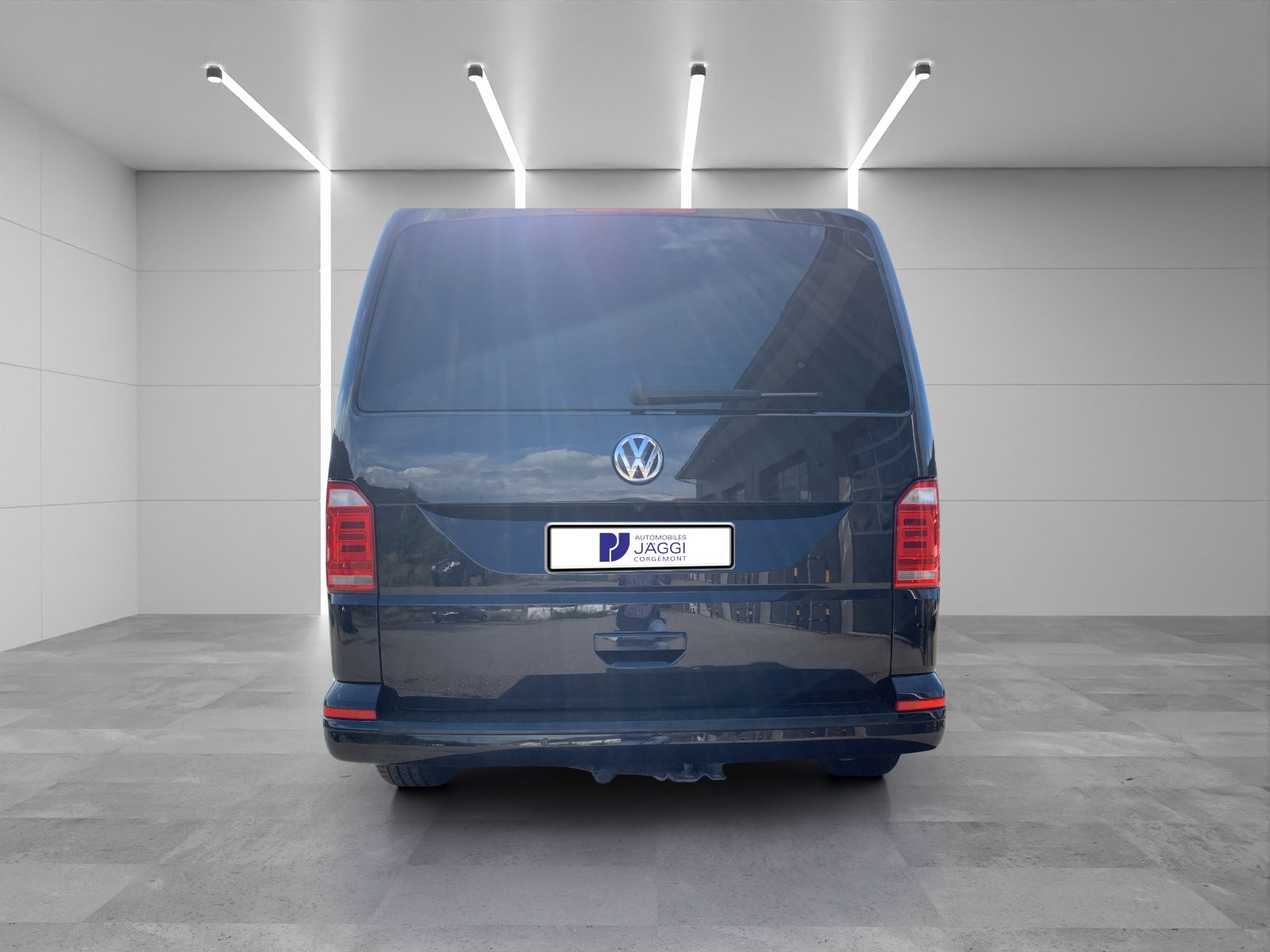 VW Caravelle 4x4 automat,8 places, crochet-image-6