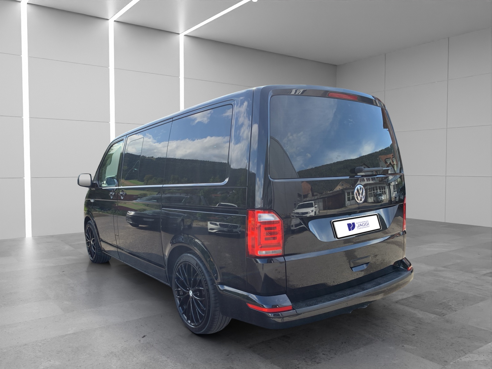 VW Caravelle 4x4 automat,8 places, crochet-image-3
