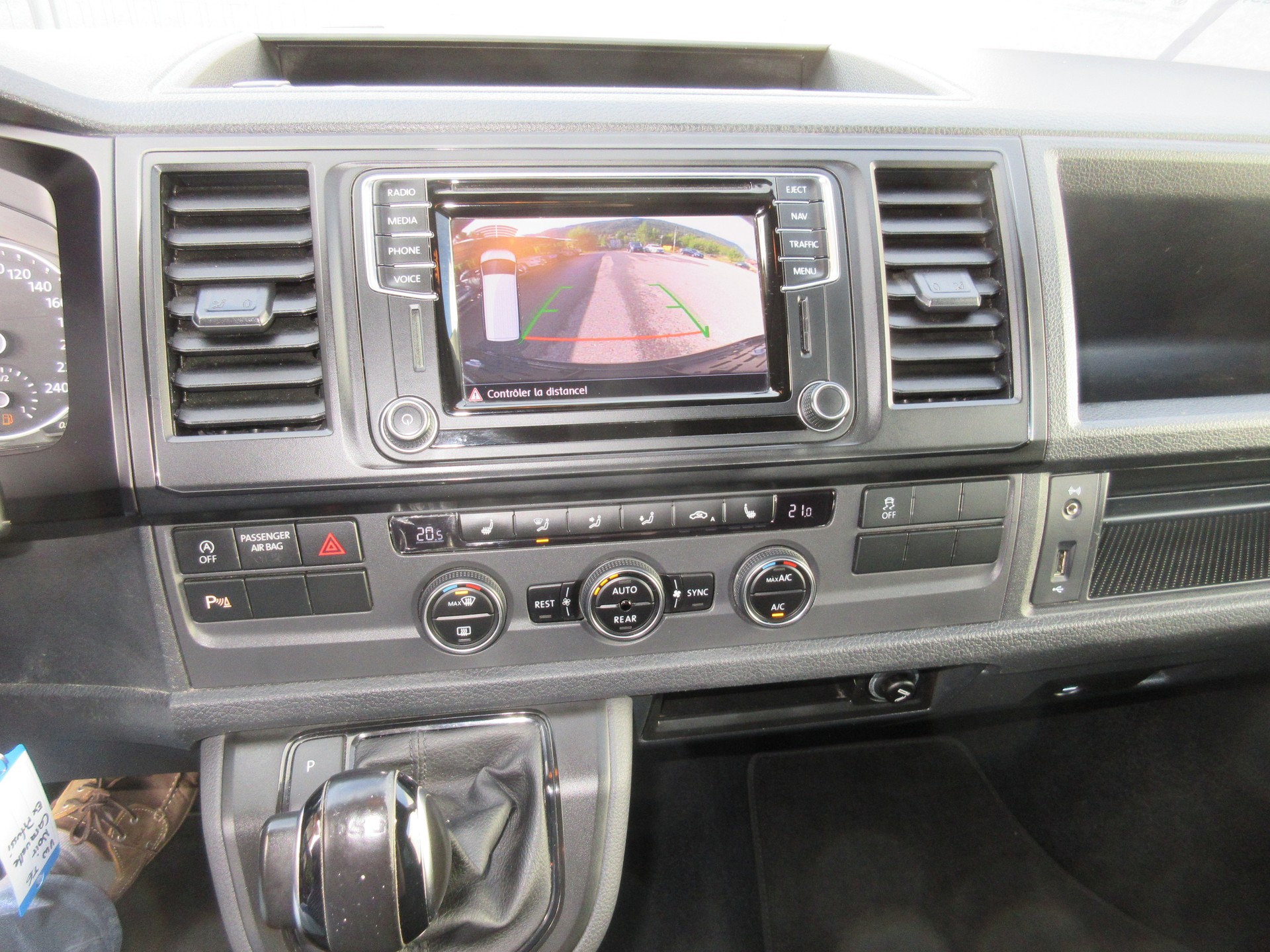 VW Caravelle 4x4 automat,8 places, crochet-image-15