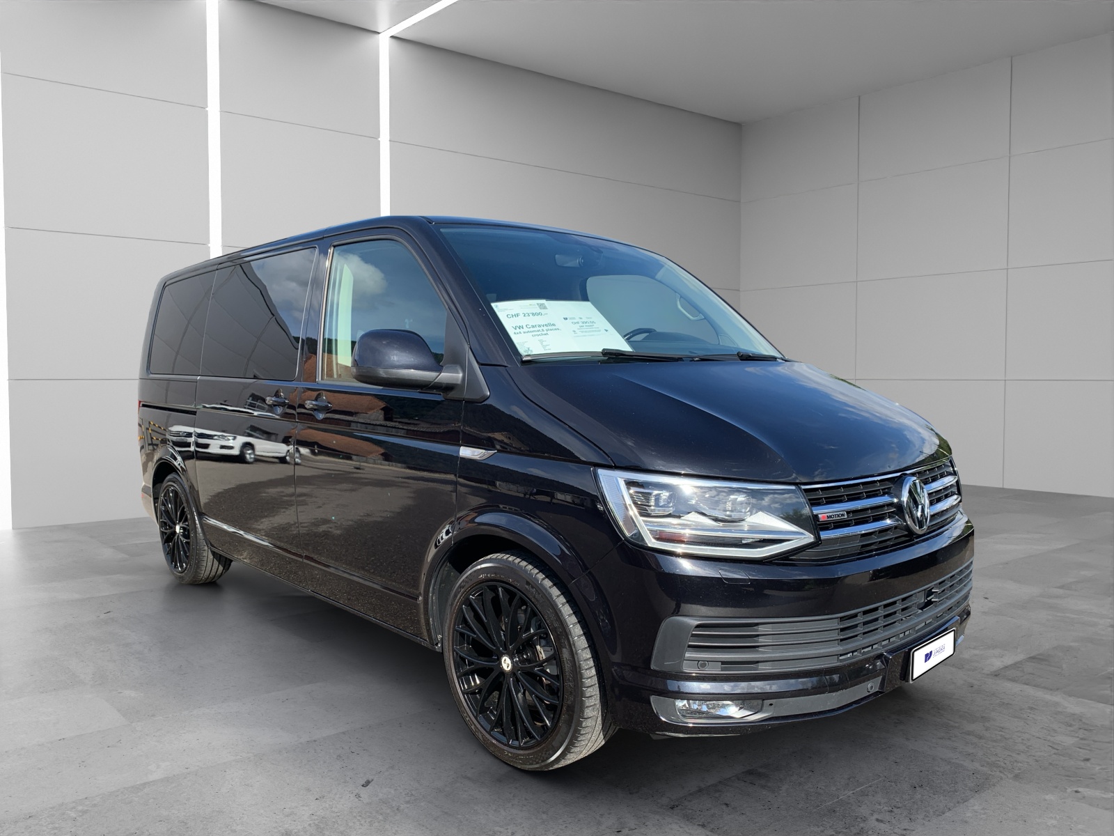 VW Caravelle 4x4 automat,8 places, crochet-image-1