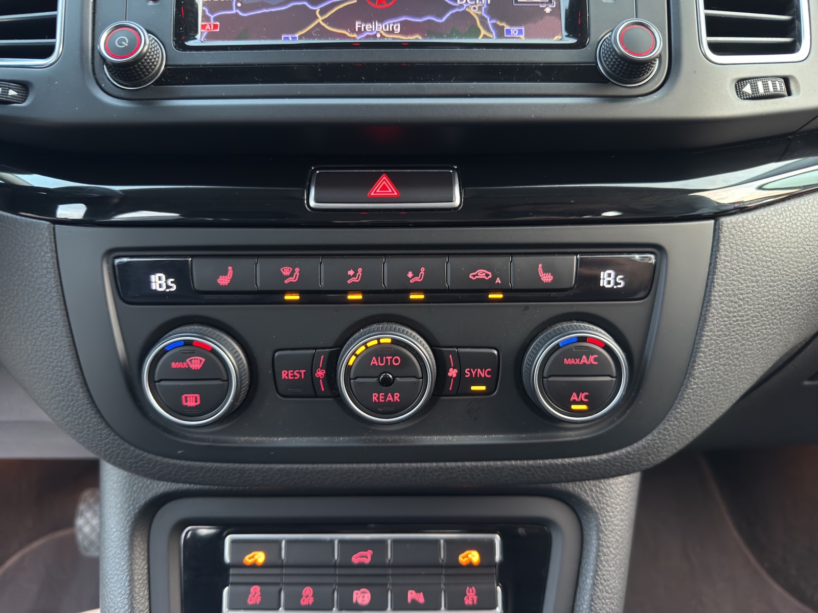 VW Sharan 2.0 TDI BMT Highline 4Motion DSG-image-15