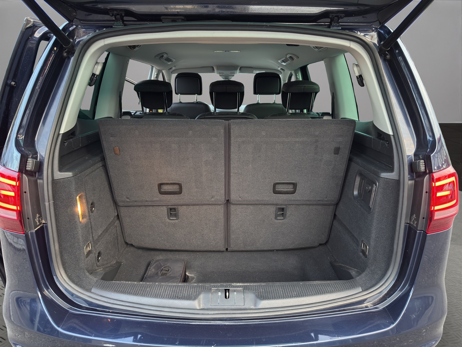 VW Sharan 2.0 TDI BMT Highline 4Motion DSG-image-19
