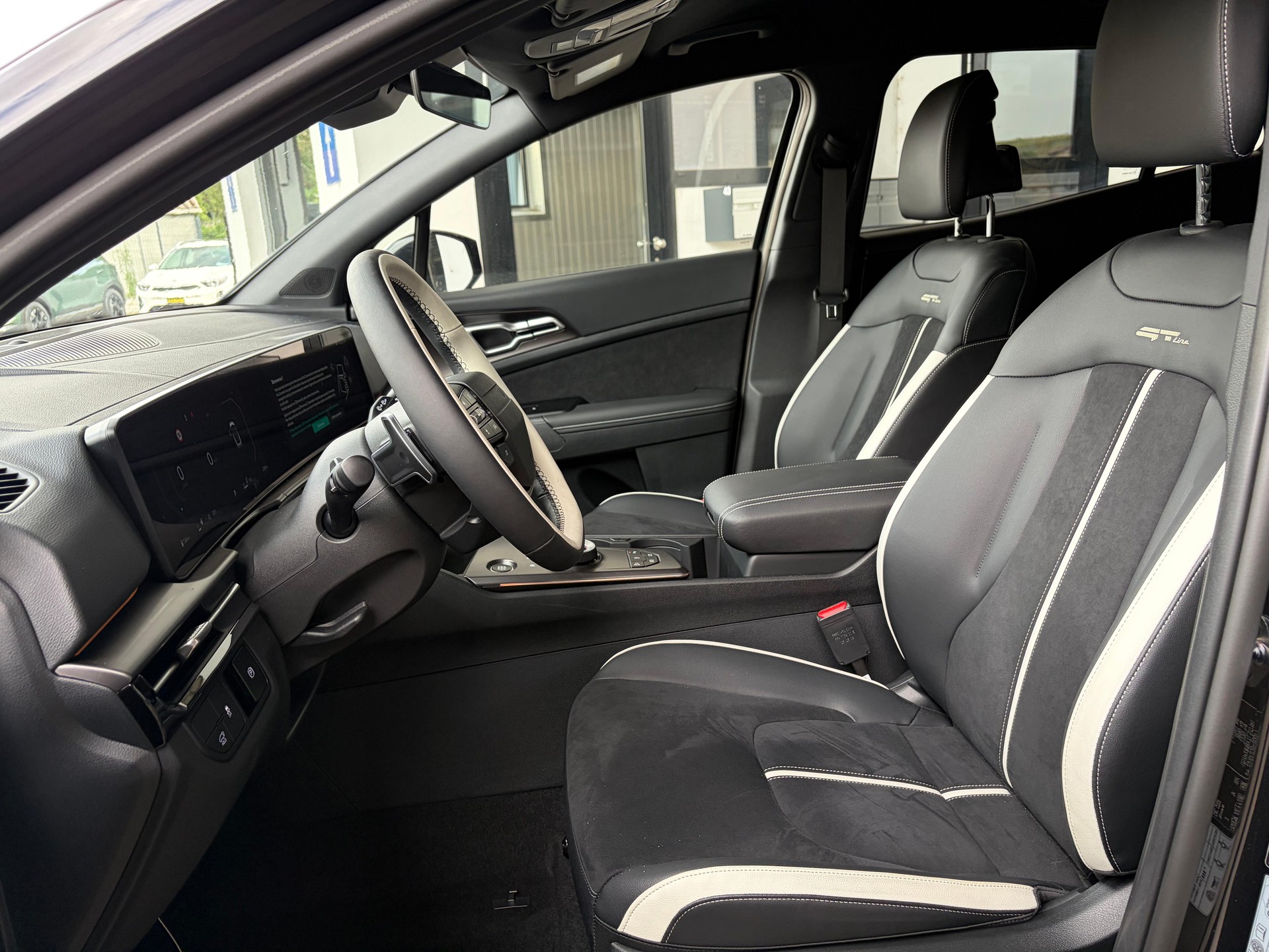 KIA Sportage 1.6 T GT-Line-image-4