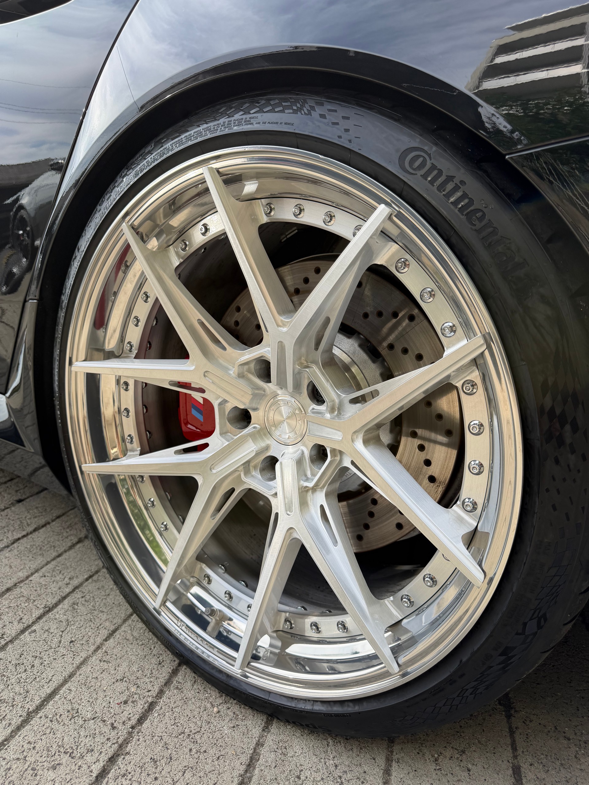 BMW M5 xDrive Touring-image-4