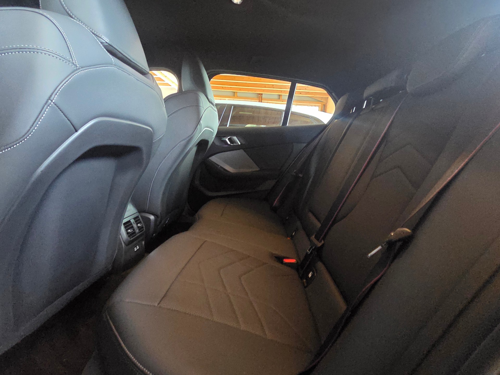 BMW 120d M Sport Pro Steptronic / VOLLAUSSTATTUNG -PANORAMA -HARMAN KARDON -ASSISTENZ PAKET -GRATIS SERVICE 10J/100.000KM-image-9