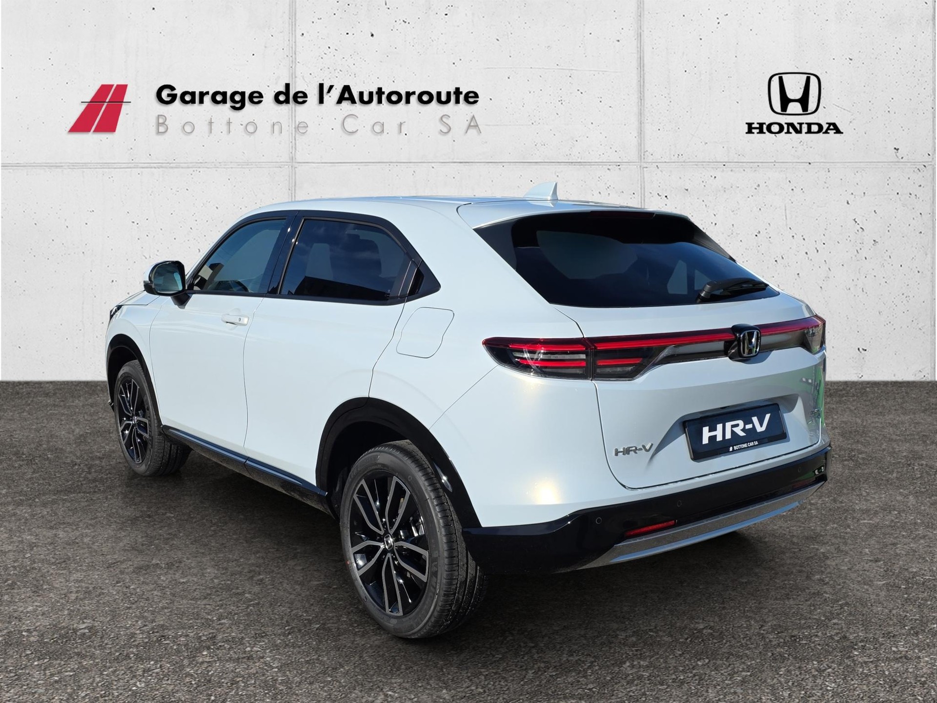HONDA HR-V 1.5 i-MMD Advance-image-2