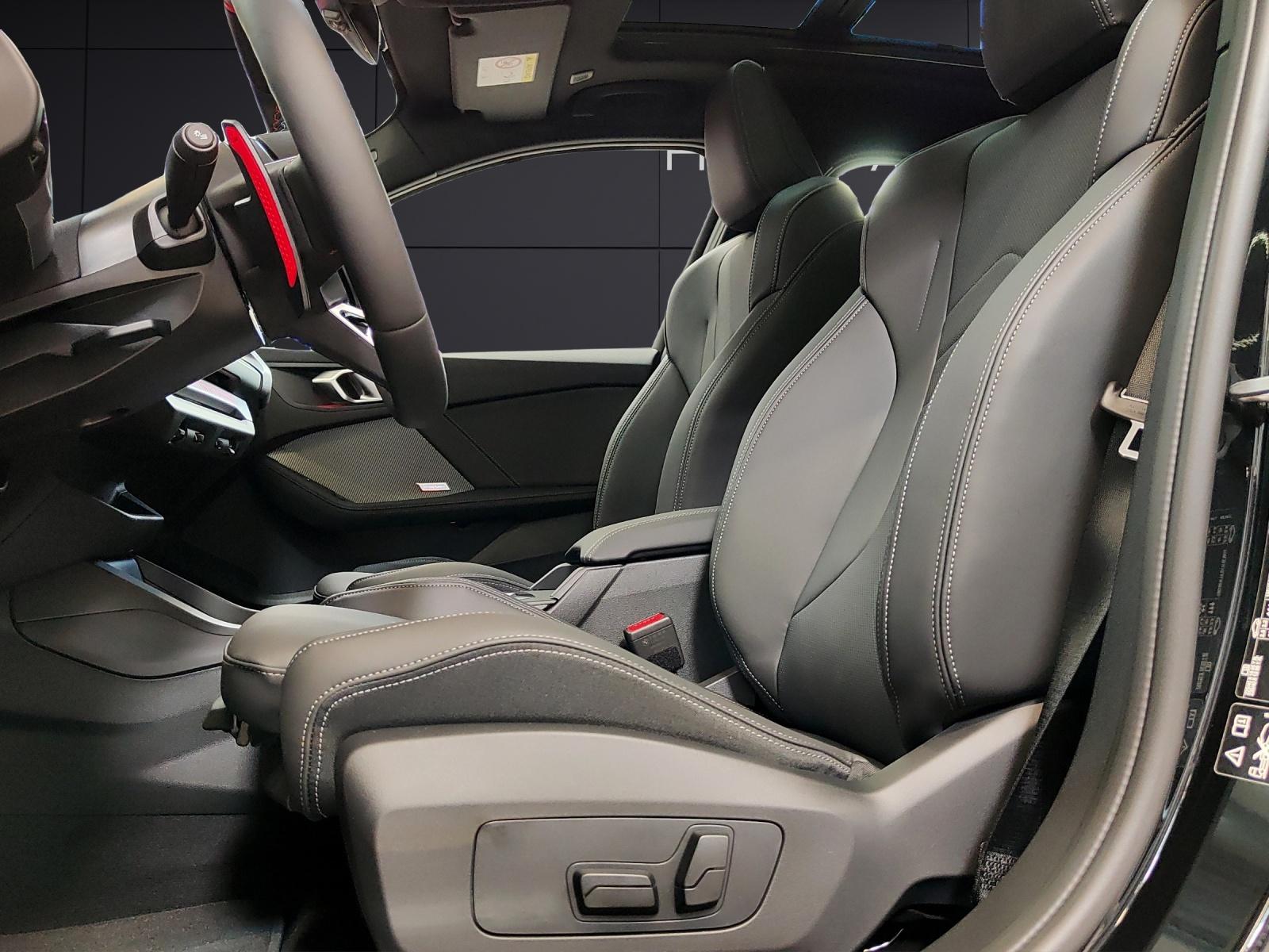 BMW M135i xDrive-image-9