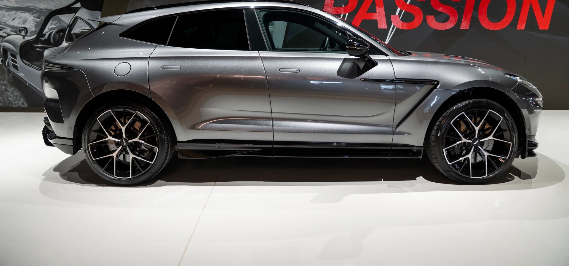 ASTON MARTIN 707 Facelift 4.0 V8-image-6