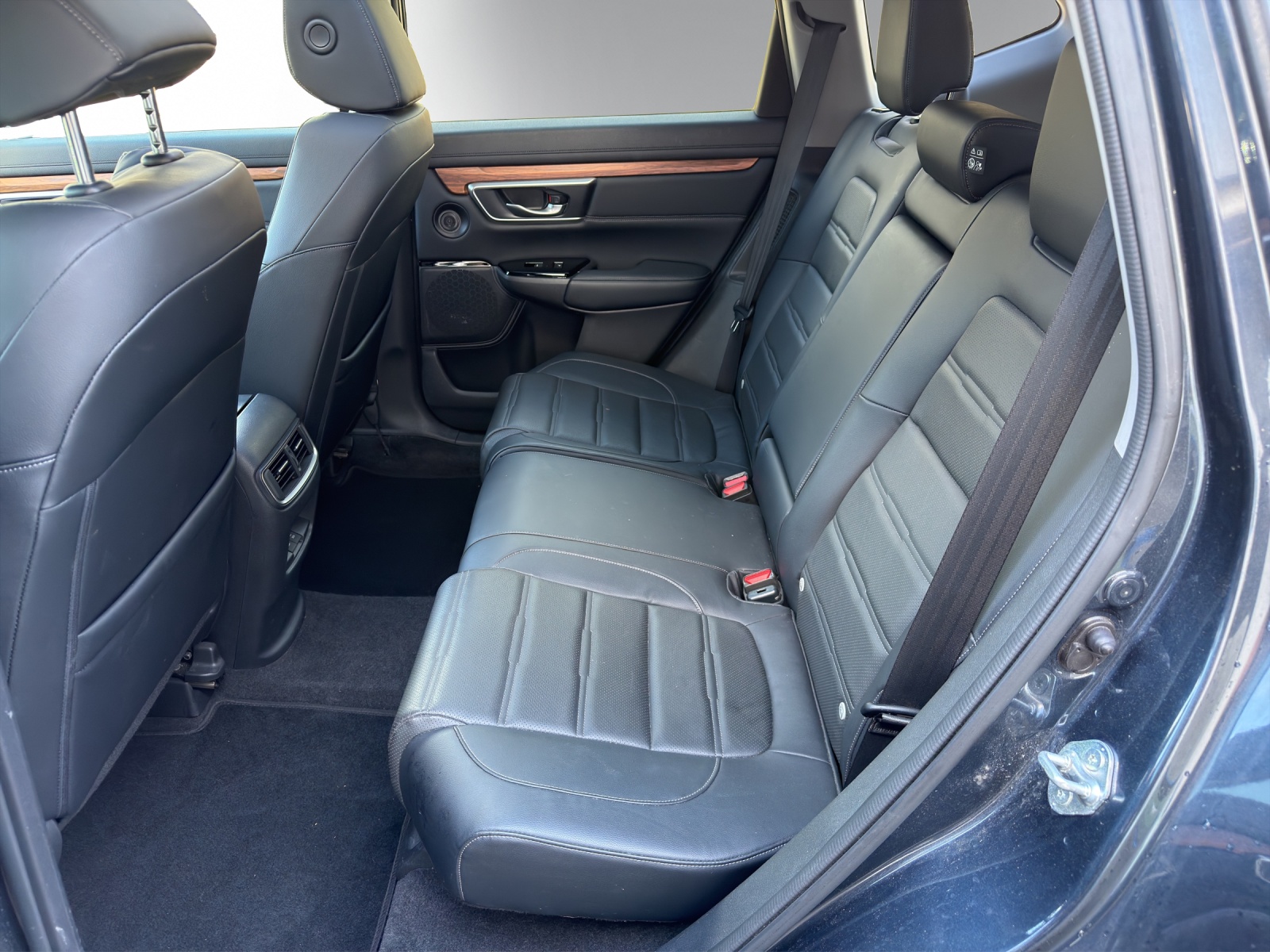 HONDA CR-V 2.0 i-MMD Executive 4WD-image-12