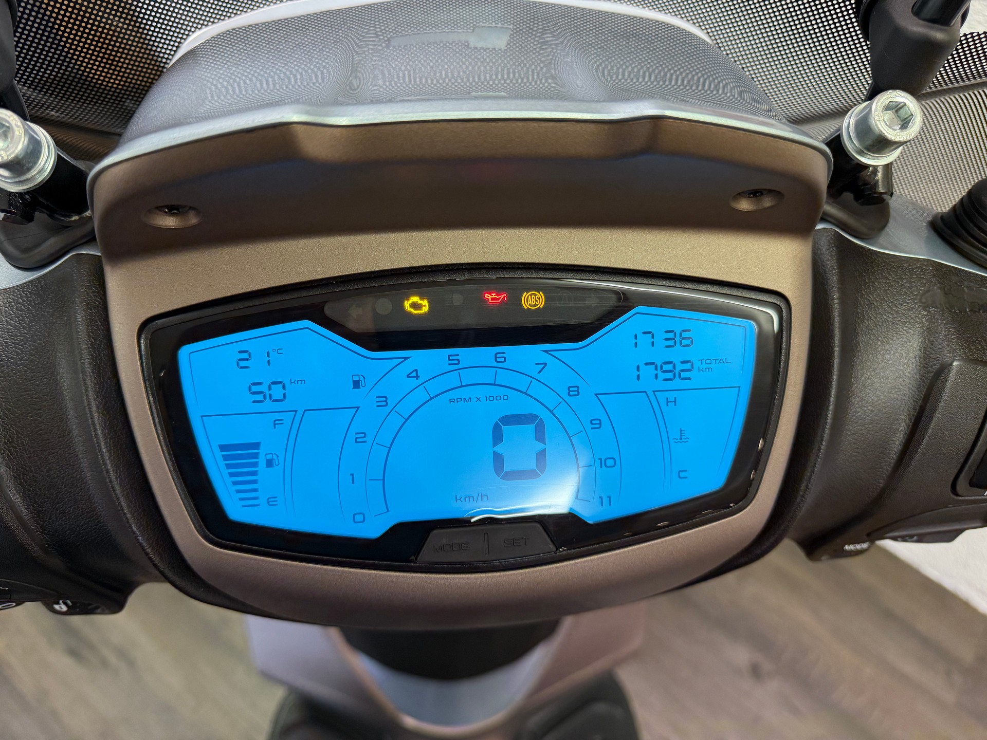 PIAGGIO Medley 125-showroom-element-3