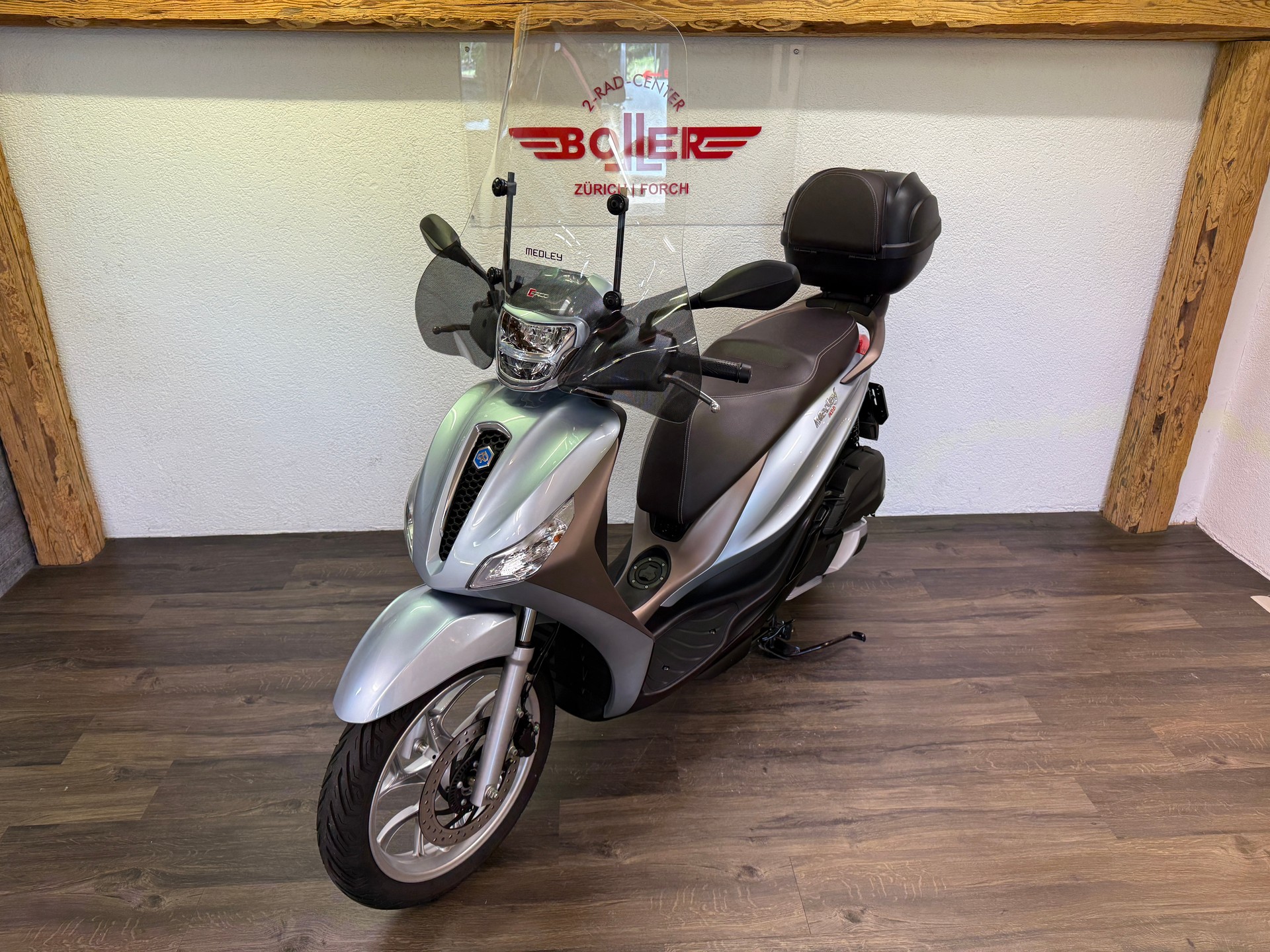PIAGGIO Medley 125-showroom-element-1