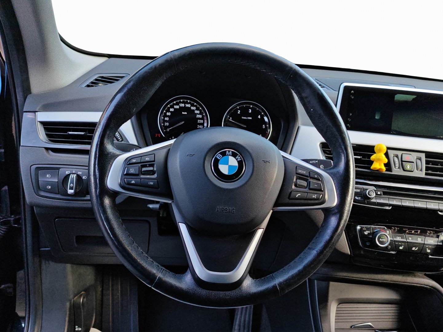 BMW X1 xDrive 18d Steptronic – Aut. – ACC, caméra, 2 jeux de roues [Expertisé + Garantie 12 mois]-image-10
