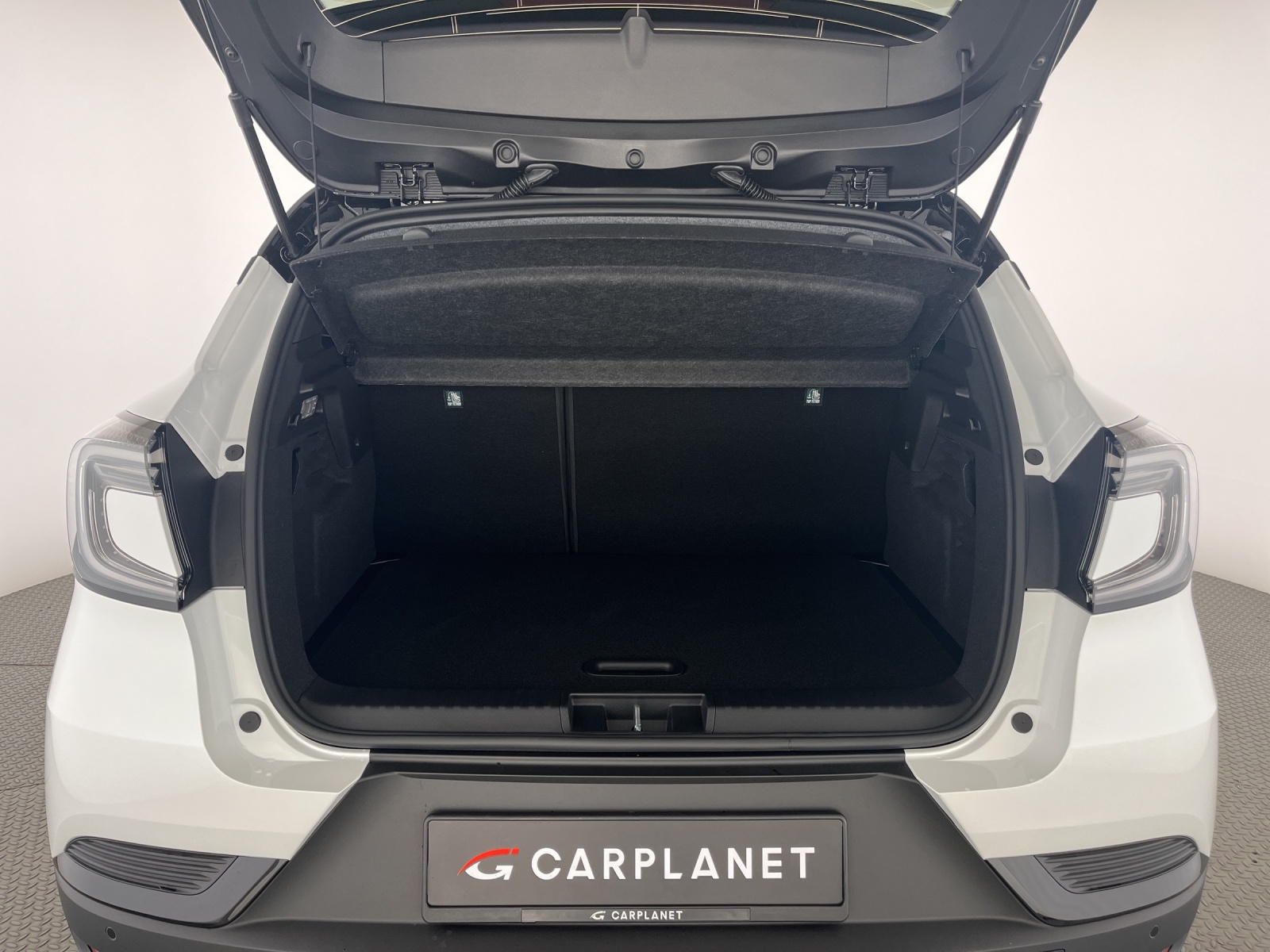 RENAULT Captur 1.8 E-Tech esprit Alpine-image-17